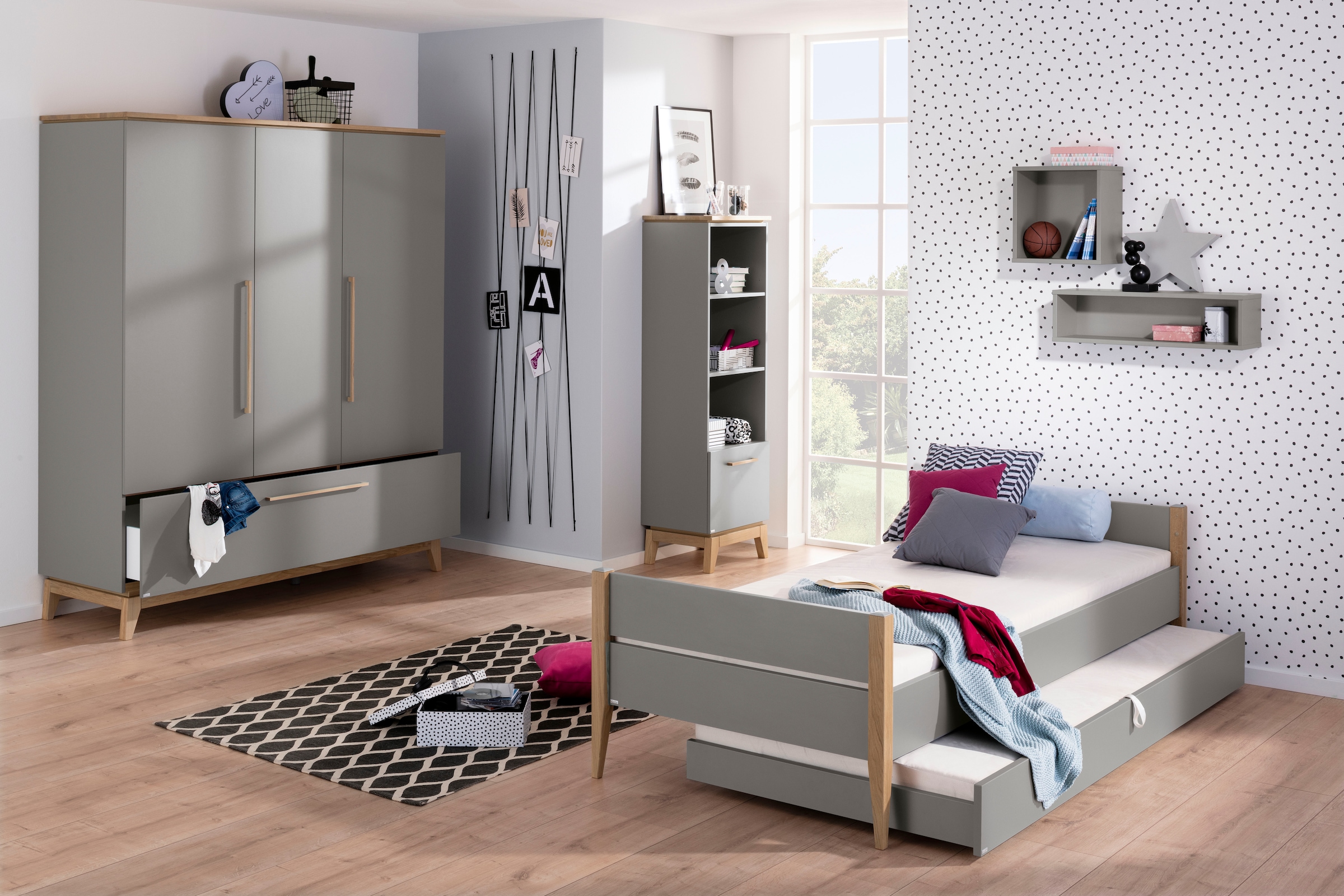 PAIDI Kleiderschrank »STIENE in Beige oder Grau, 3 Türen und 1 Schublade mit Soft-Close« B/H/T ca. 170/200/57cm,  inkl Kleiderstange + Einlegeböden, Kleiderschrank mit Eiche Massivholz