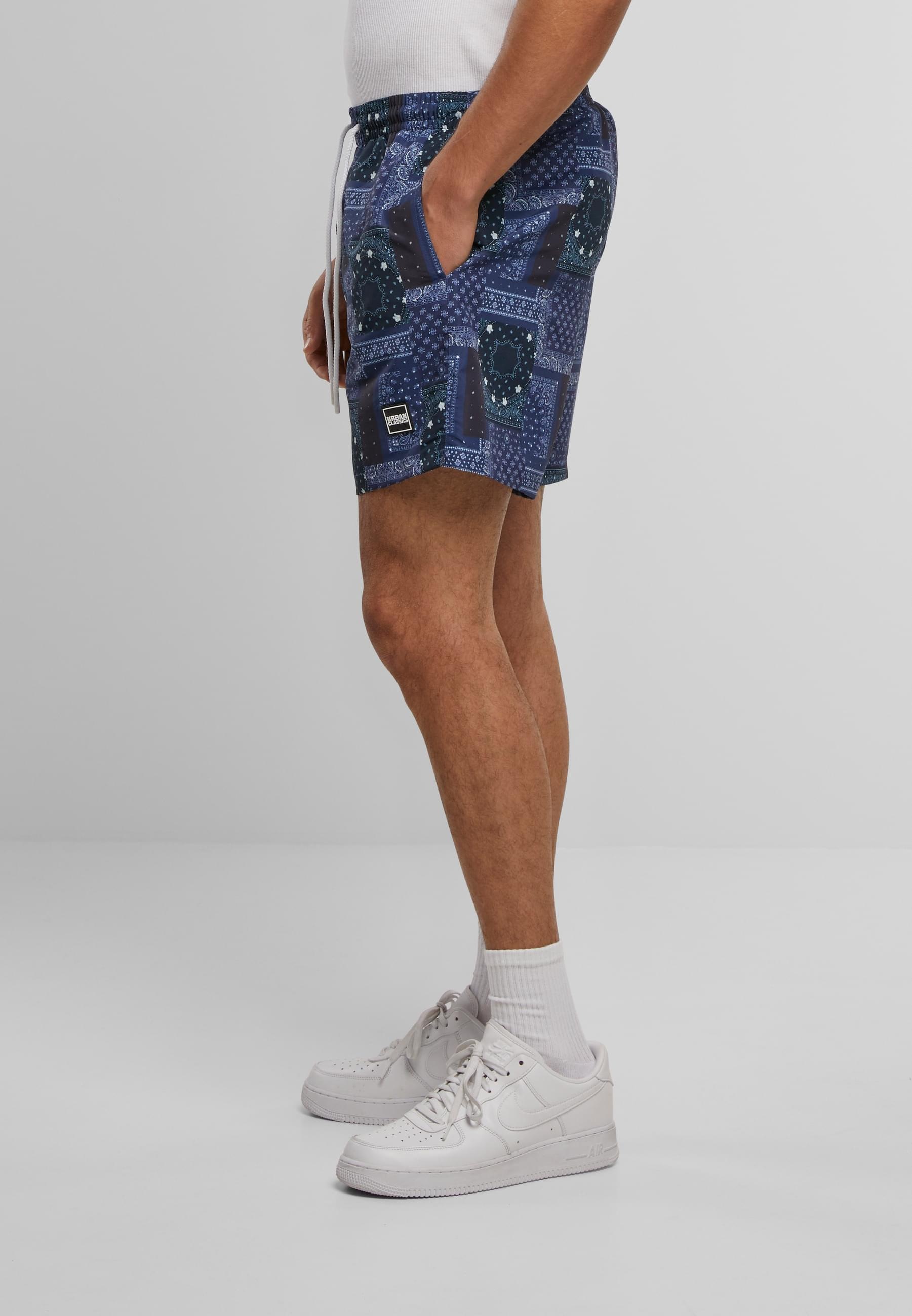 URBAN CLASSICS Badeshorts »Urban Classics Herren Pattern Swim Shorts«