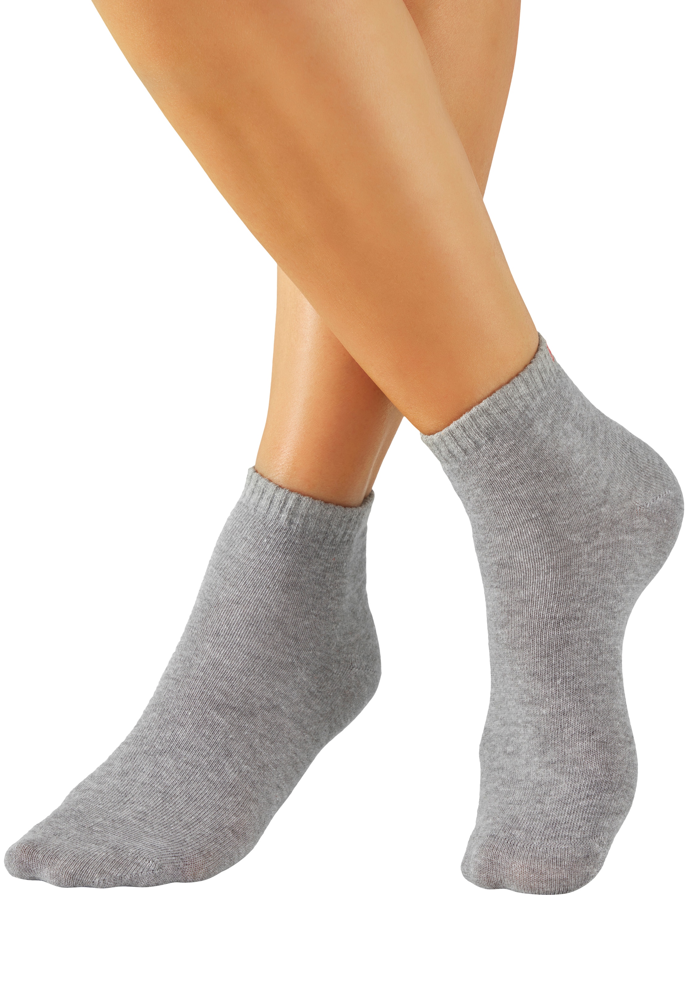 Bench. Kurzsocken »für Damen und Herren in Baumwollmischung, für Sport und Freizeit« Packung, 6 Paar tlg. mit klassischem Logoschriftzug, ohne Frottee