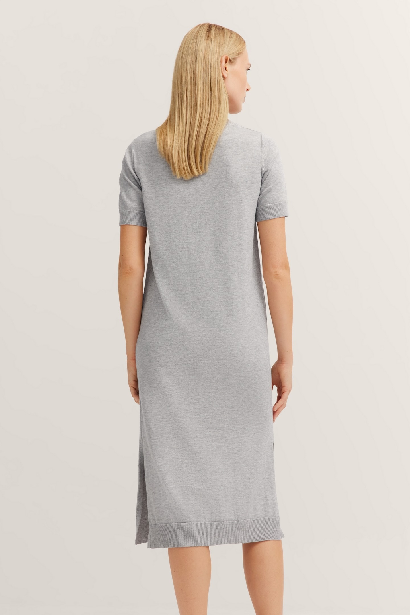 bugatti Strickkleid, mit kurzen Ärmeln & Seitenschlitzen