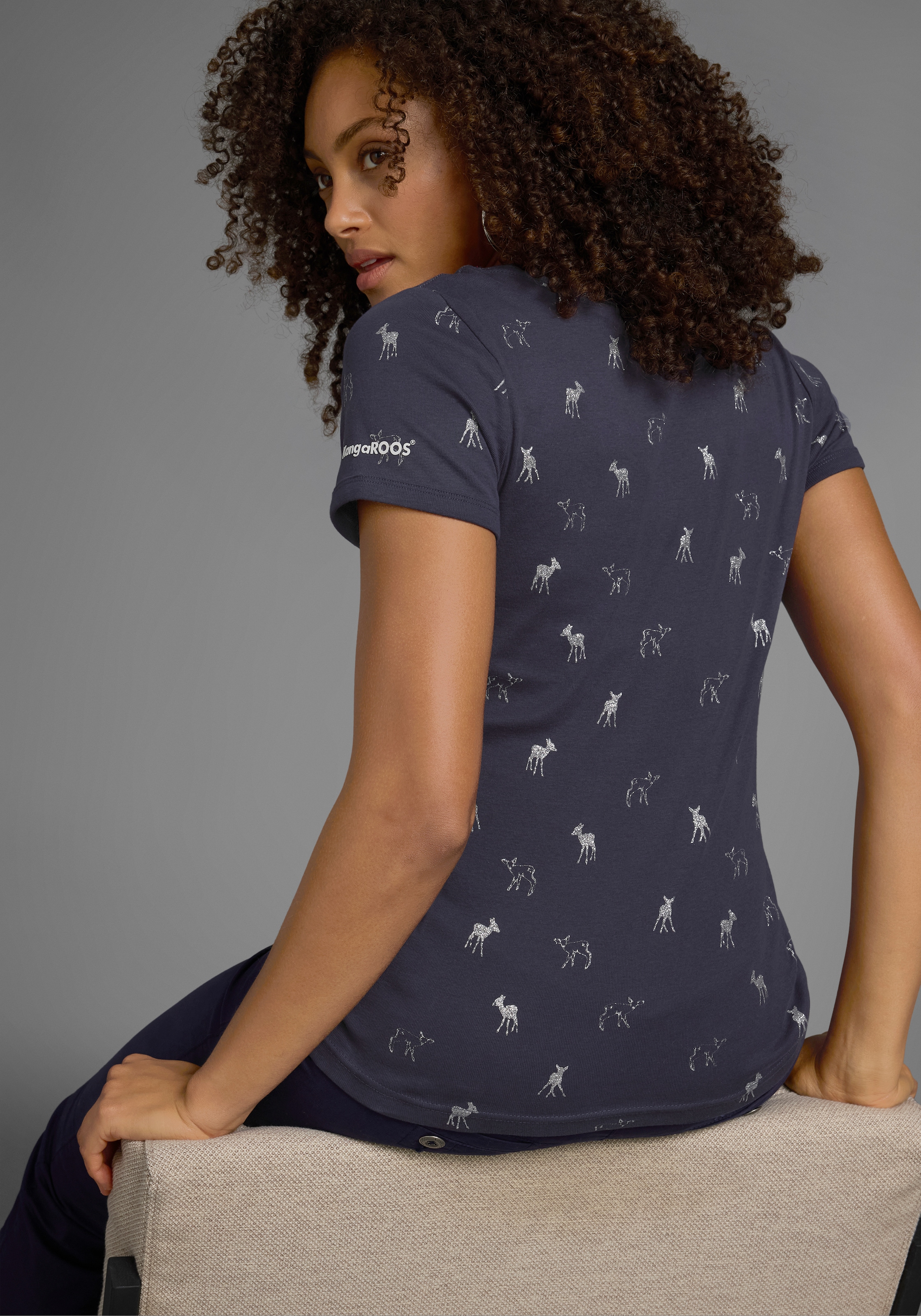 KangaROOS T-Shirt kurzärmelig,  sehr figurbetont und hüftbedeckend