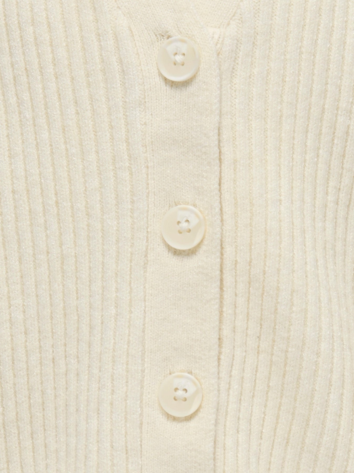 KIDS ONLY Strickjacke »KOGMANDY LS SHORT BOXY CARDIGAN KNT NOOS«, in verkürzter Form und mit leicht überschnittenen Schultern