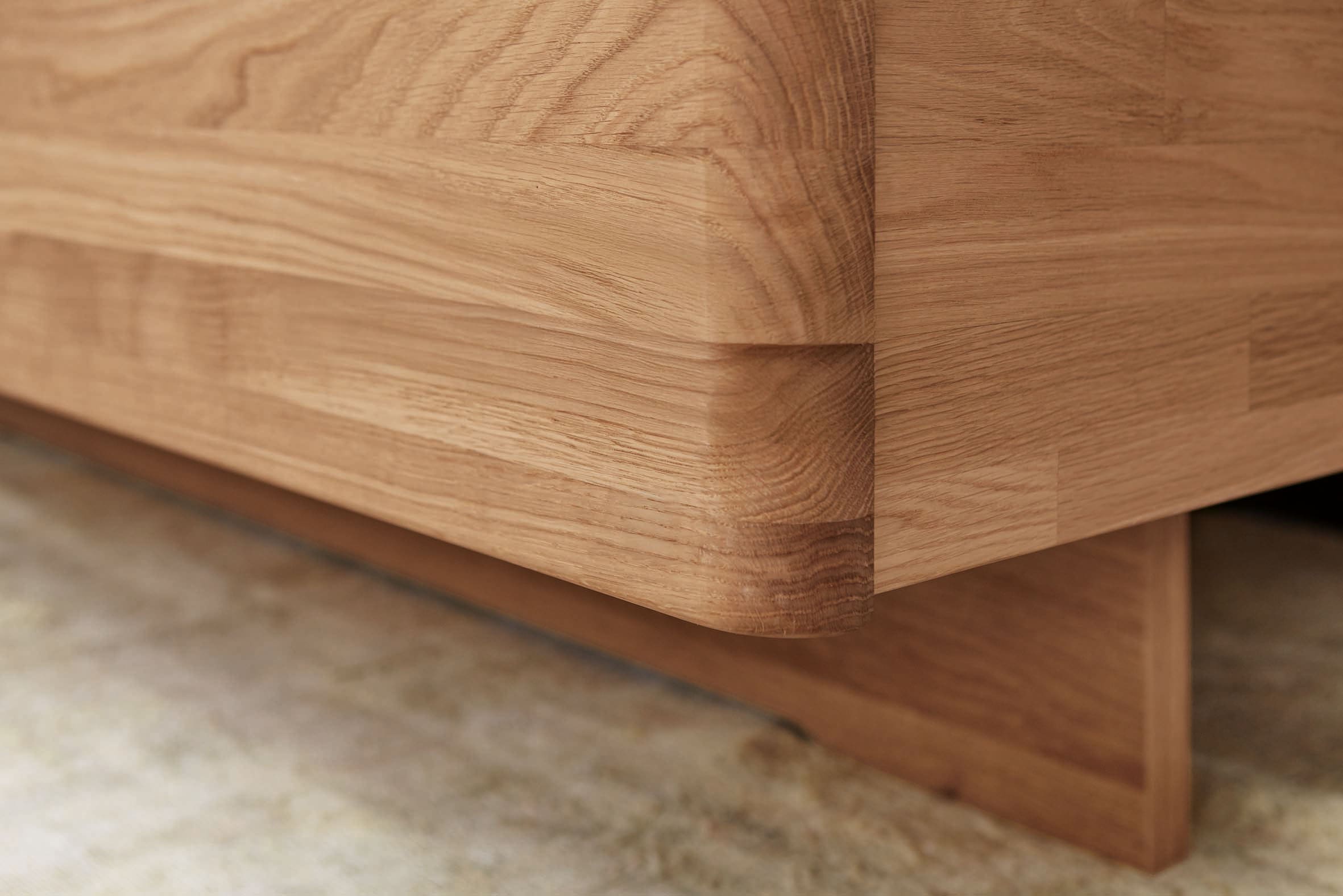 WIEMANN Holzbett »Cardiff, Bettgestell, Bettrahmen, teilmassiv, mit Polsterkopfteil«, (Belastbarkeit 110/220 Kg, 4-fache höhenverstellbar, MADE IN GERMANY), Fußteil aus Massivholz, verschiedene Größen