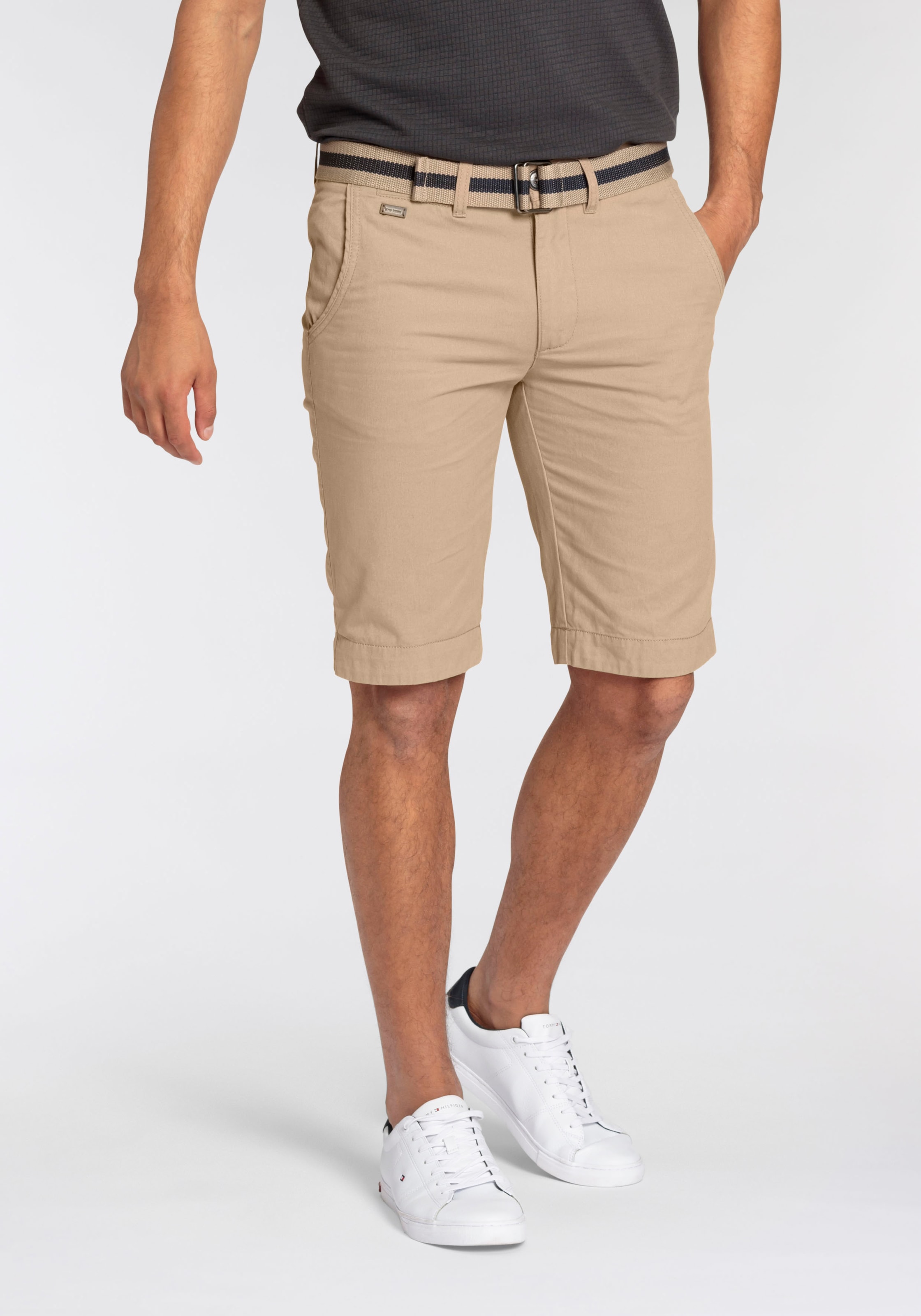 2. Bild von Bruno Banani Chinoshorts, inklusive Gürtel