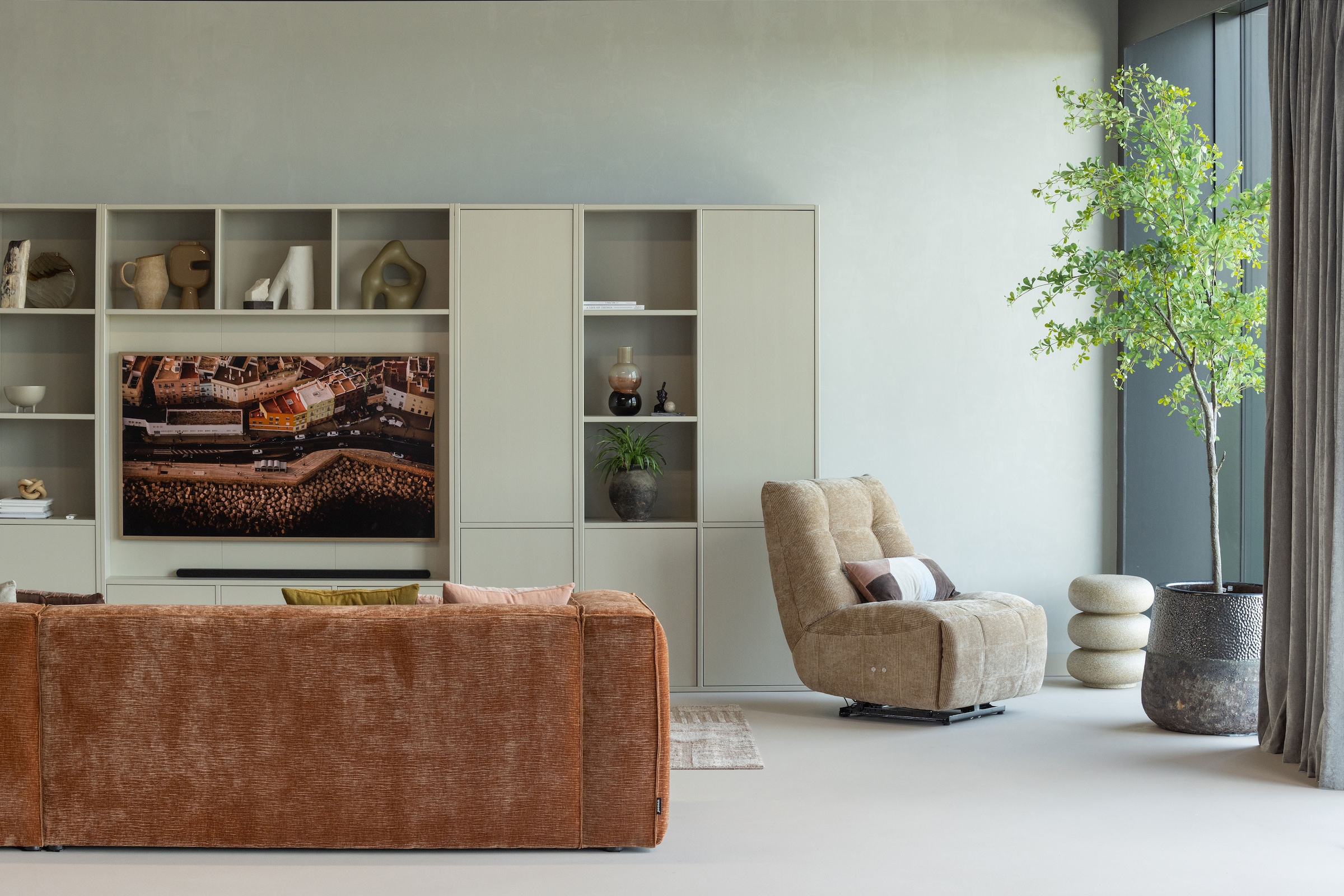 WOOOD Mehrzweckschrank »Meggy FSC® Mix Kiefernholz mit Druckmechanismus B 108x D 40x H 215 cm« Tragkraft 10 kg pro Boden, einfach zu montieren, sichtbare Maserung