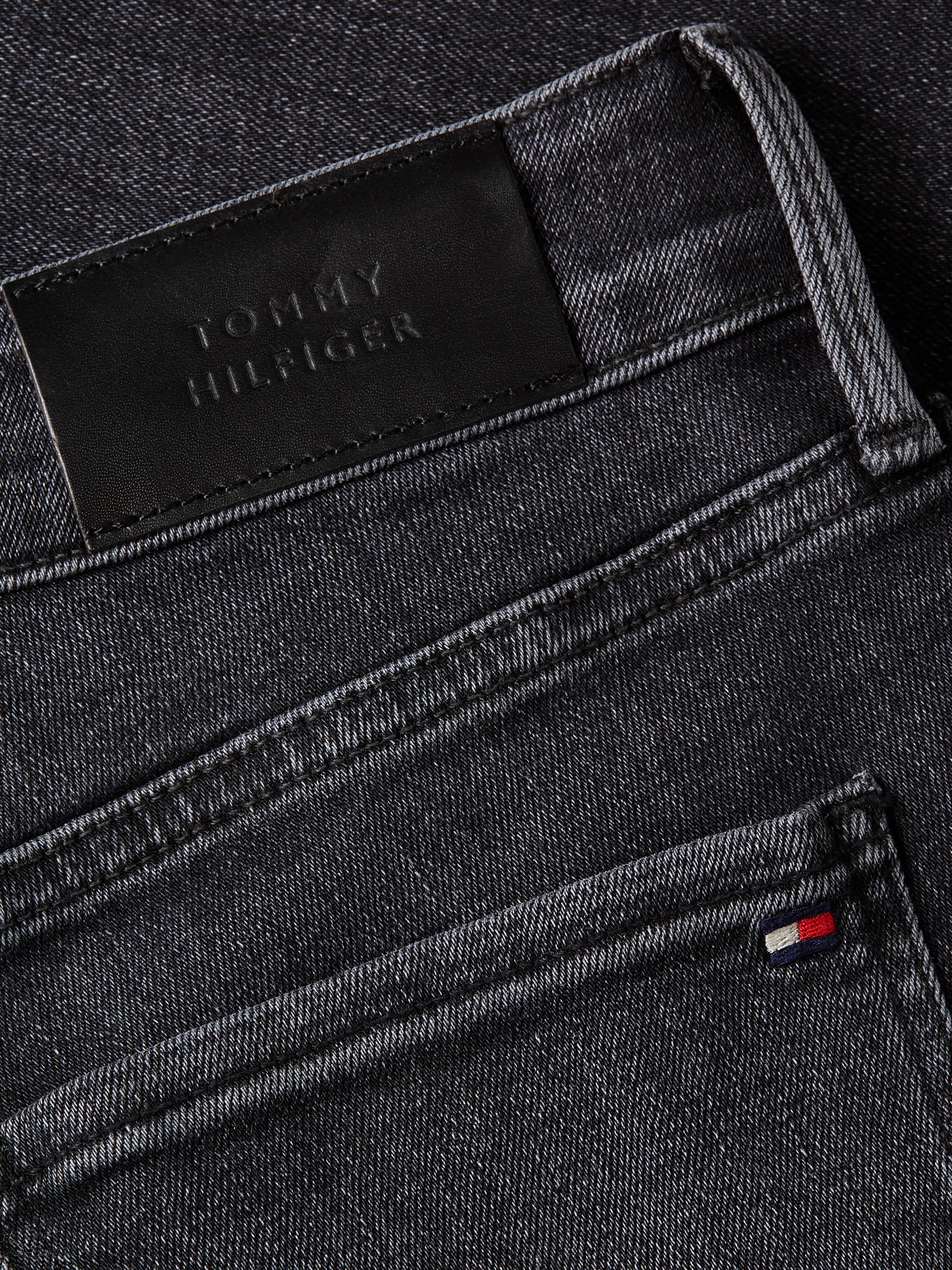 Tommy Hilfiger Skinny-fit-Jeans »HARLEM U SKINNY HW CAL«, mit Tommy Hilfiger Logo-Badge