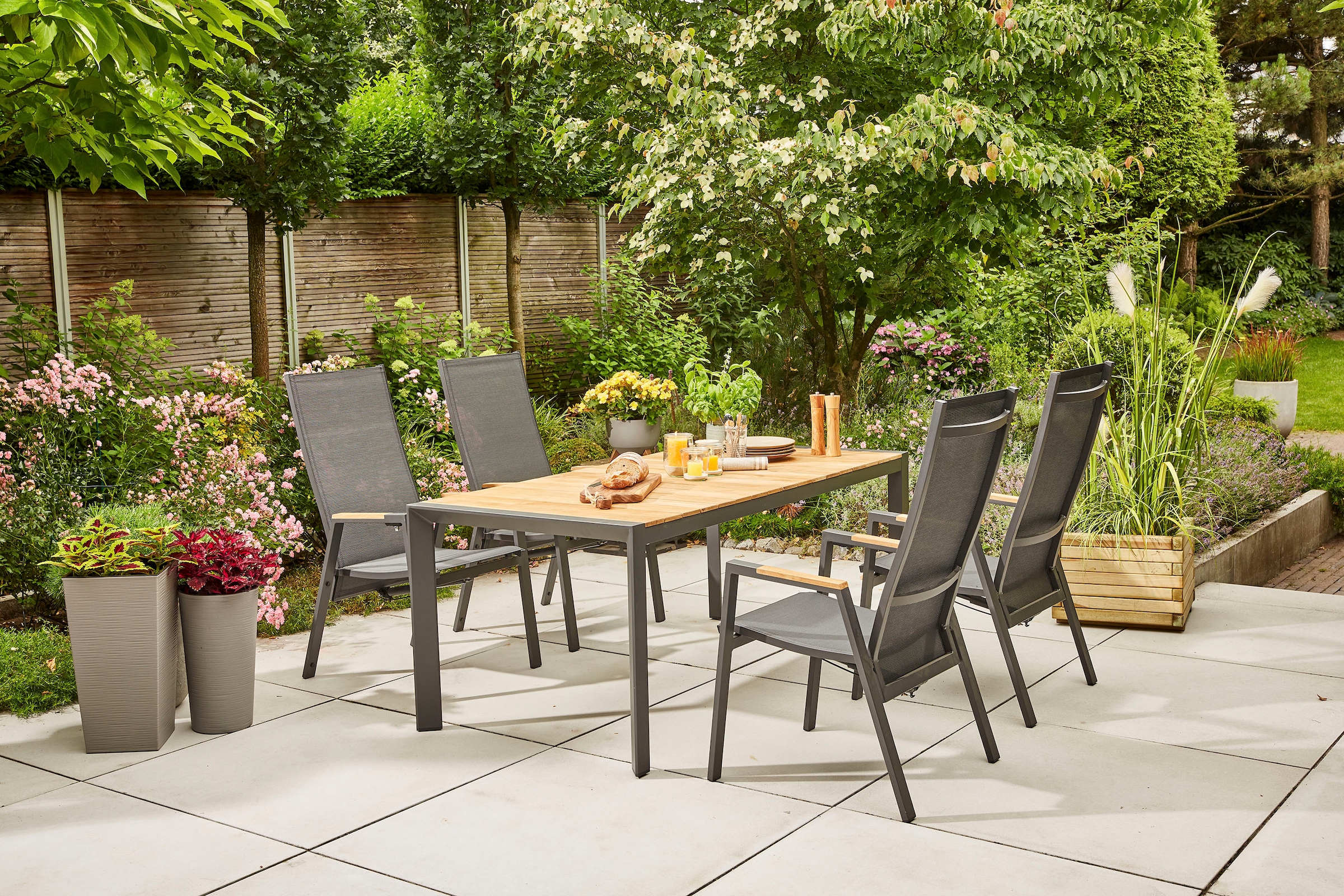 Siena Garden Garten-Essgruppe »Savona / Zurigo«, (Set, 10 tlg.), best. aus 4 Sesseln, 4 Auflagen, 1 Liege und 1 Tisch