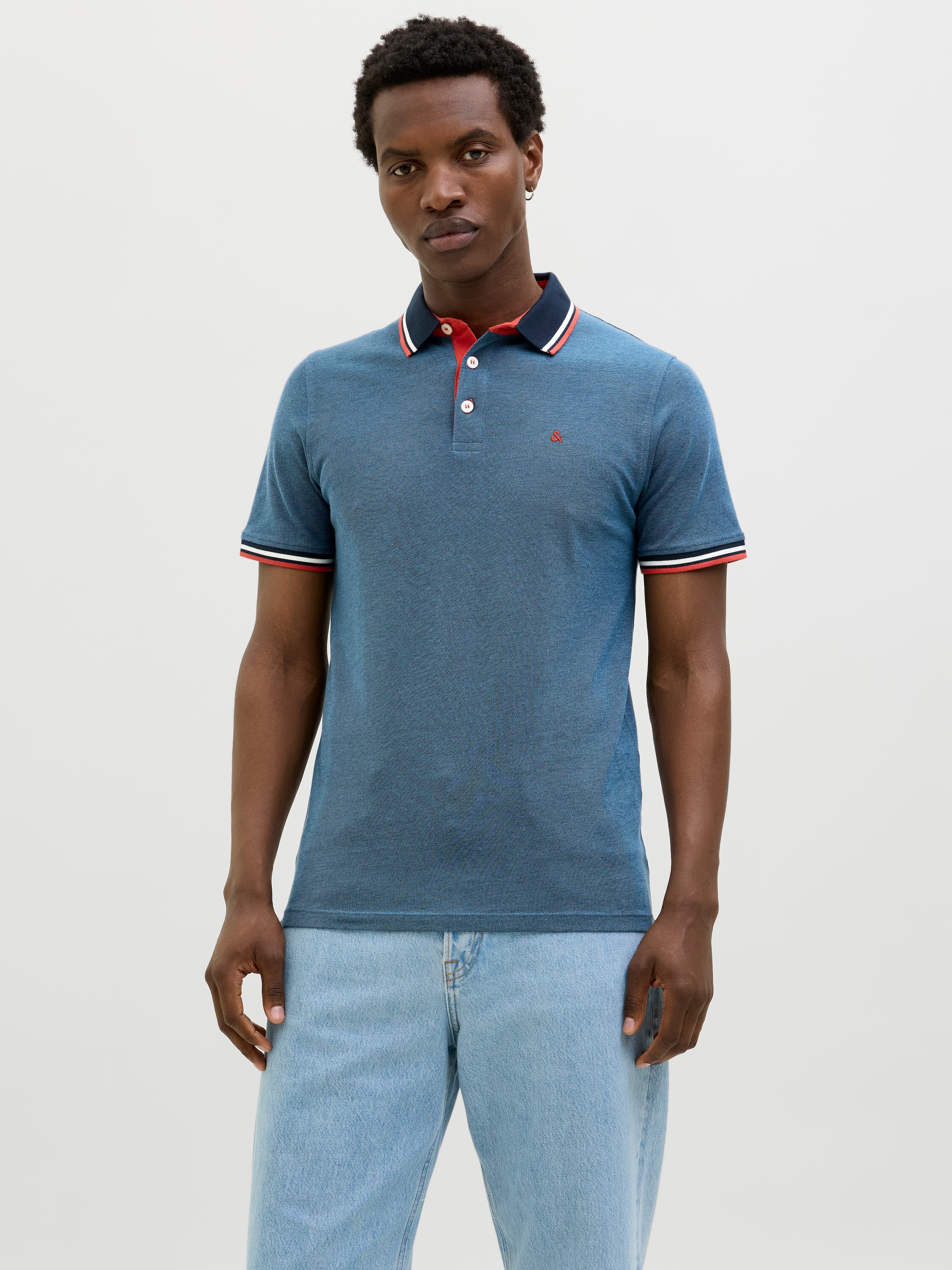 Jack & Jones Poloshirt »JJEPAULOS im Doppelpack mit Logostickerei und Komfort« Packung, 2er-Pack, 2 Stk. unifarben mit Farbeinsatz, modisch, schmal, Baumwolle, Polokragen