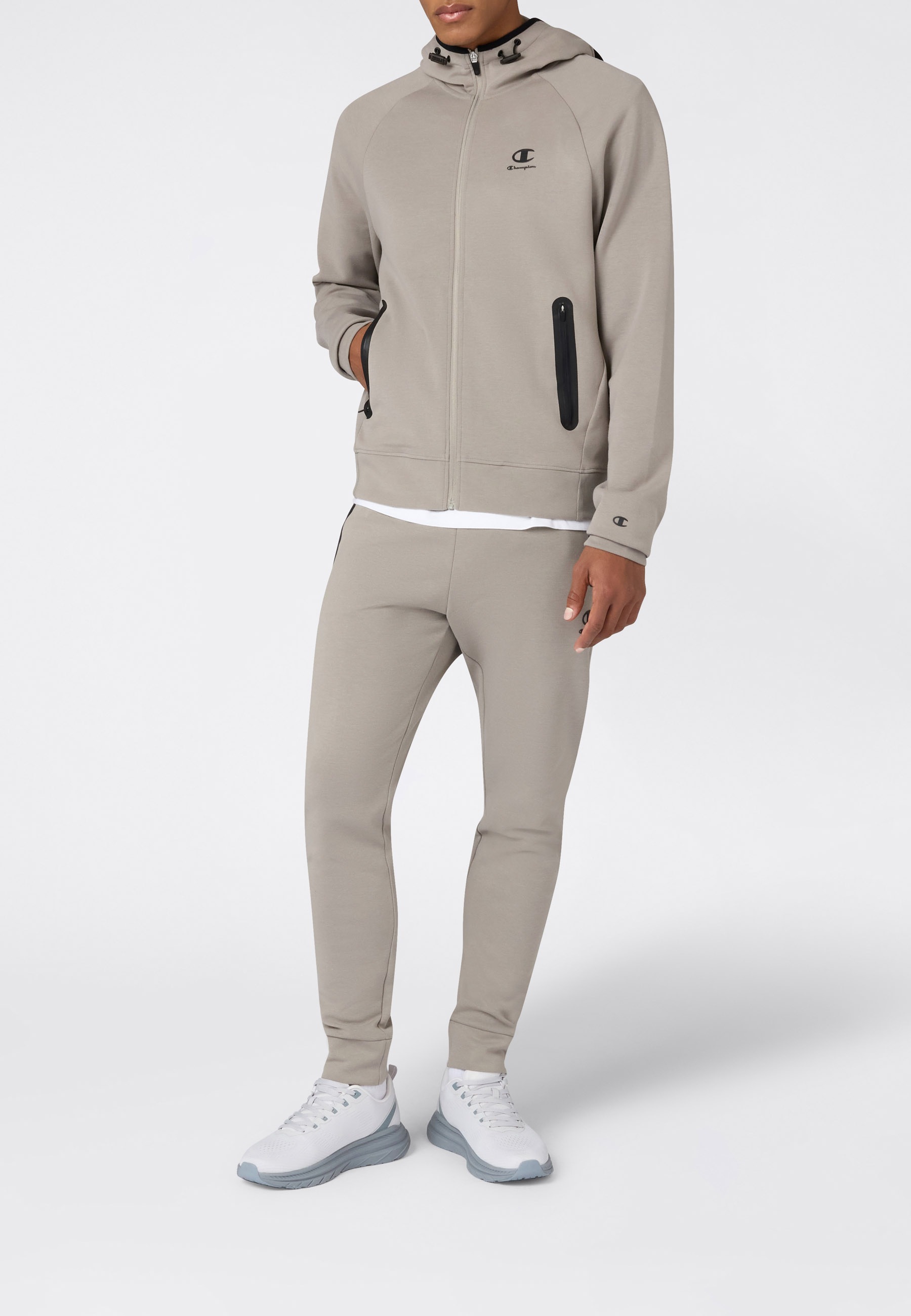 Champion Jogginghose »C-TECH Slim Fit Interlock Cuffed Pants«  mit Bündchen am Beinabschluss, für Sportmode und sportlichen Stil