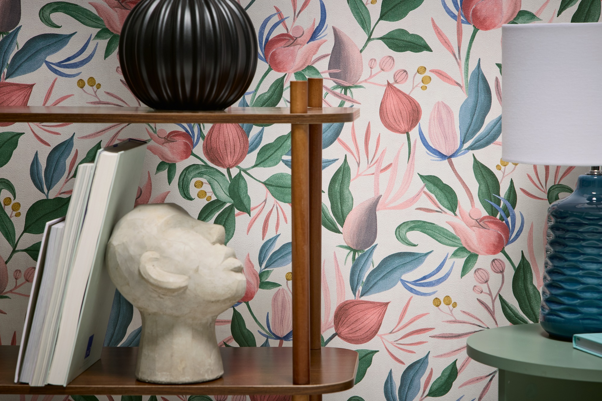 CosmoLiving by Cosmopolitan Vliestapete »Still Bloom – Florale Vliestapete« matt strukturiert Moderner Blütentraum mit sanfter Eleganz