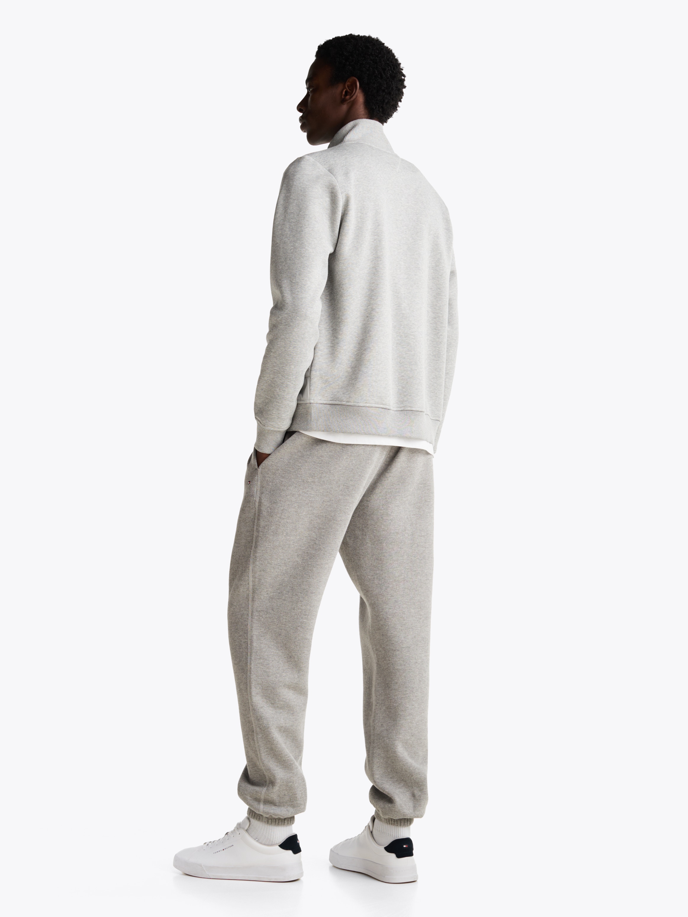 Tommy Hilfiger Sweatjacke »MIX MEDIA ZIP THRU STAND CLR«, mit gestreiftem Innenkragen