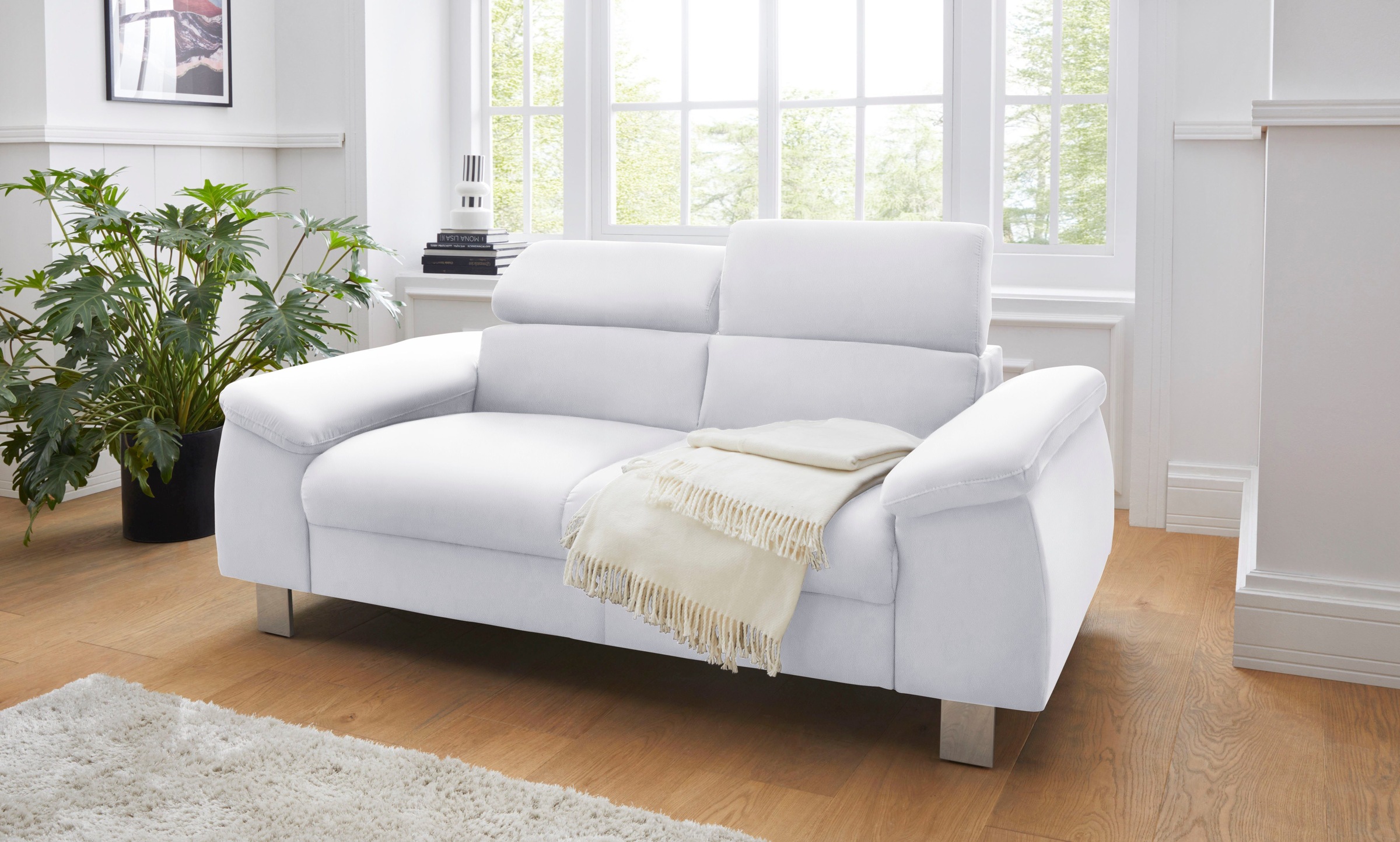 COTTA Polstergarnitur »Komaris«, (Set), Set bestehend aus: 2-Sitzer mit Kopfteilverstellung & Hocker