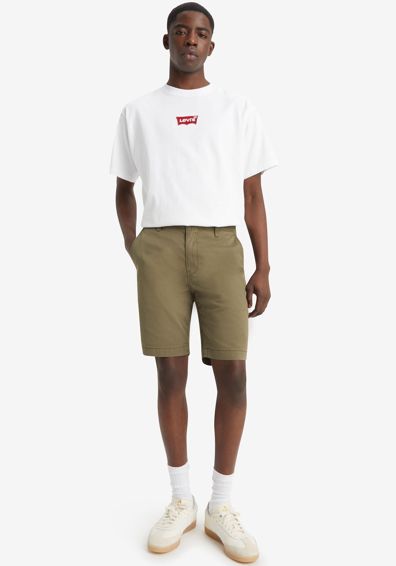 Levi's® Chinoshorts »XX CHINO SHORT II«, mit Logobadge
