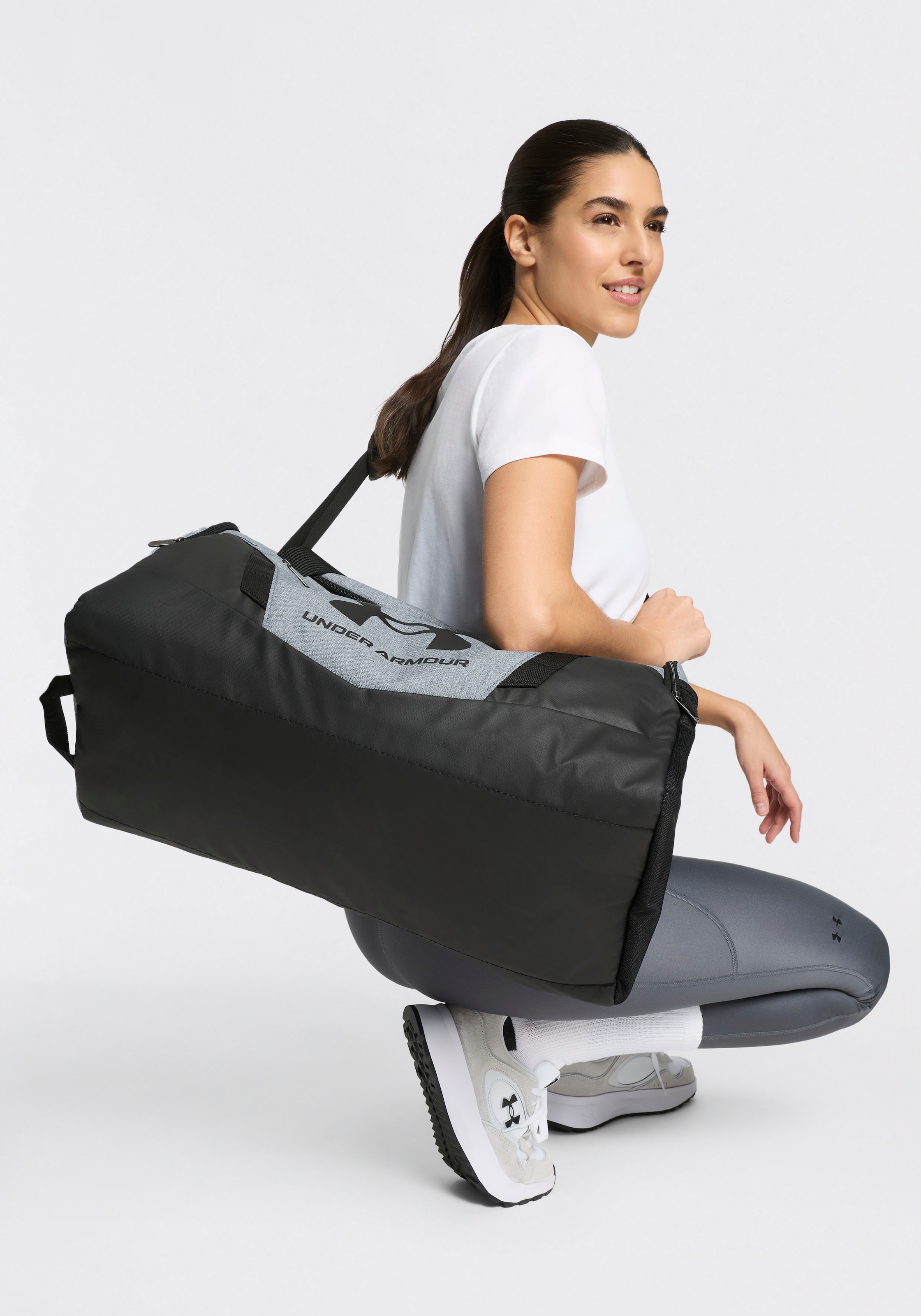 Under Armour® Funktionstights »TECH HIRISE LEGGING«  mit Handytasche, sportlicher Stil, aus Polyester und Elasthan