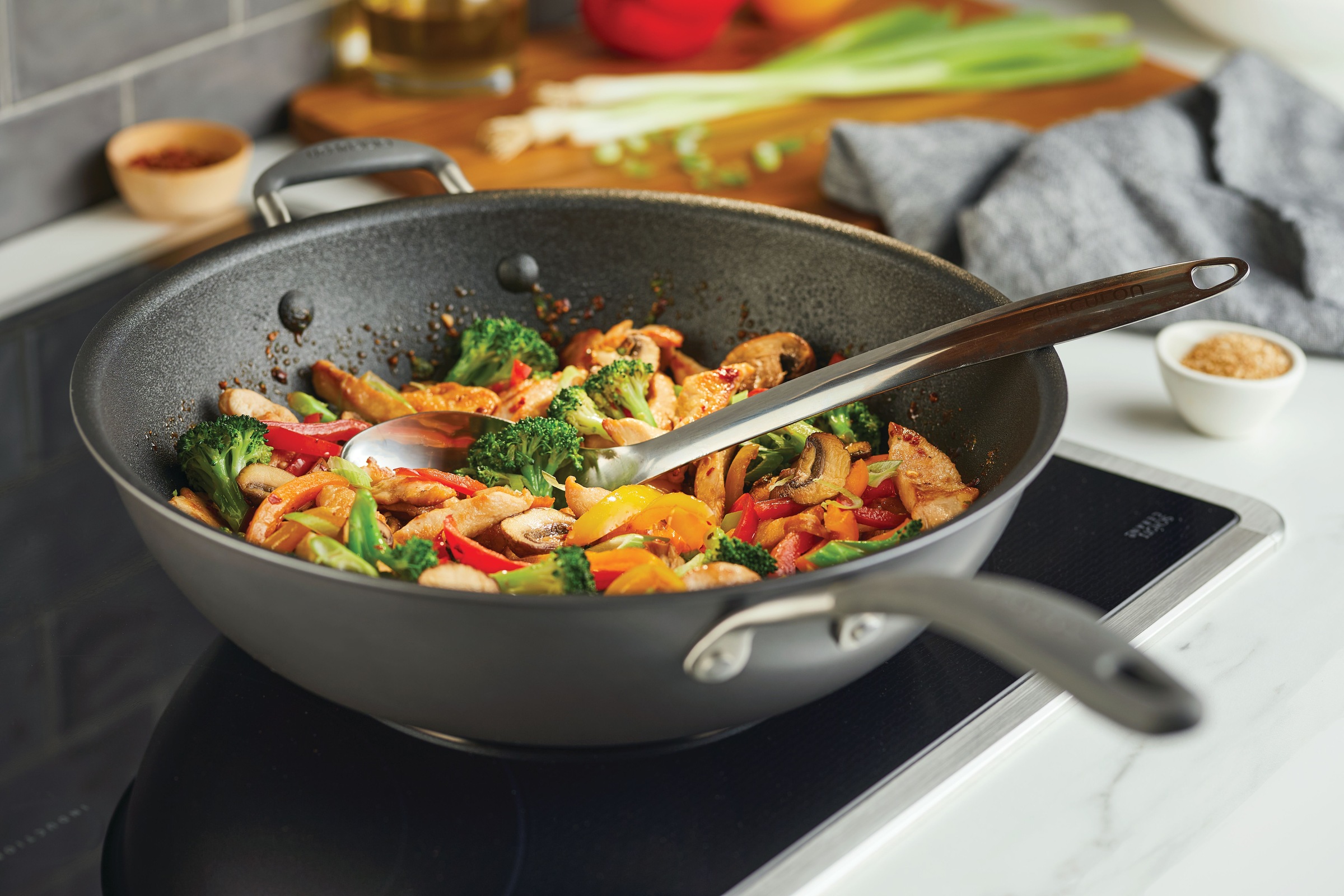 Circulon Wok »Circulon A1 Wokpfanne mit Gegengriff, 34 cm«, Edelstahl, (1 t günstig online kaufen