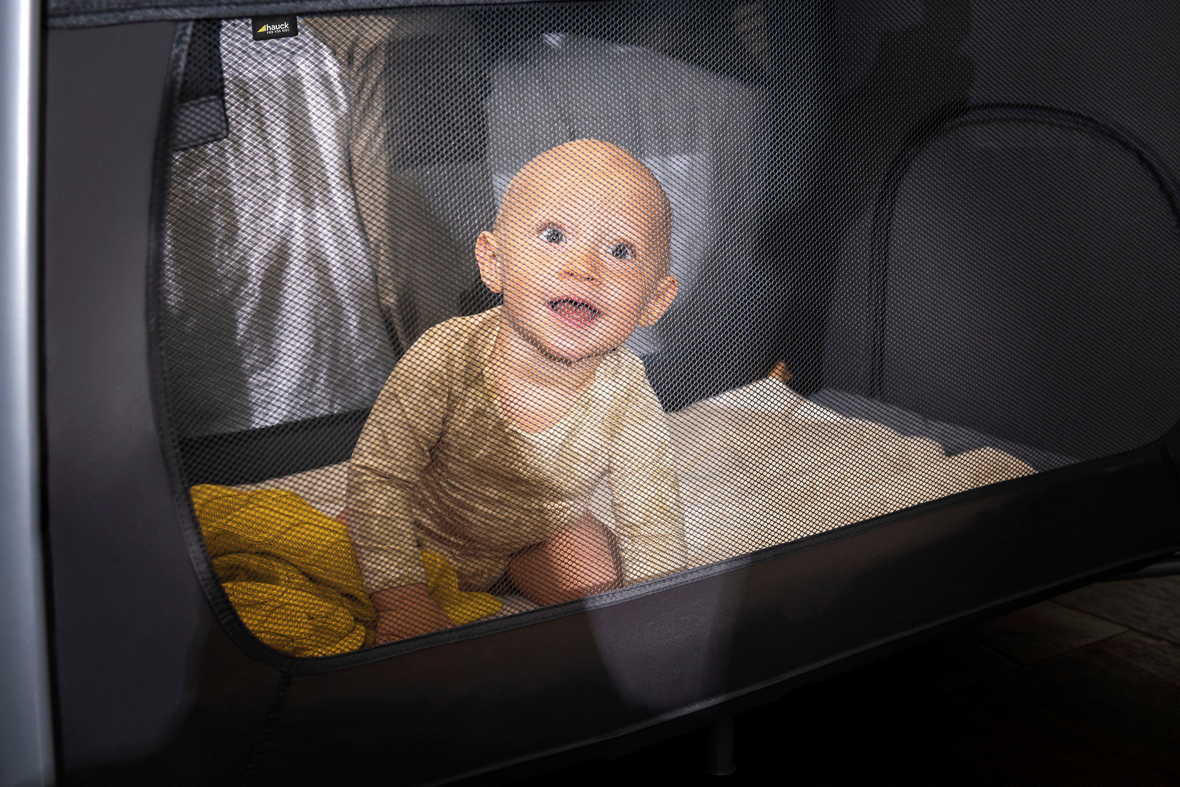 Hauck Baby-Reisebett »Play N Relax Center - melange black«, inkl. Transporttasche