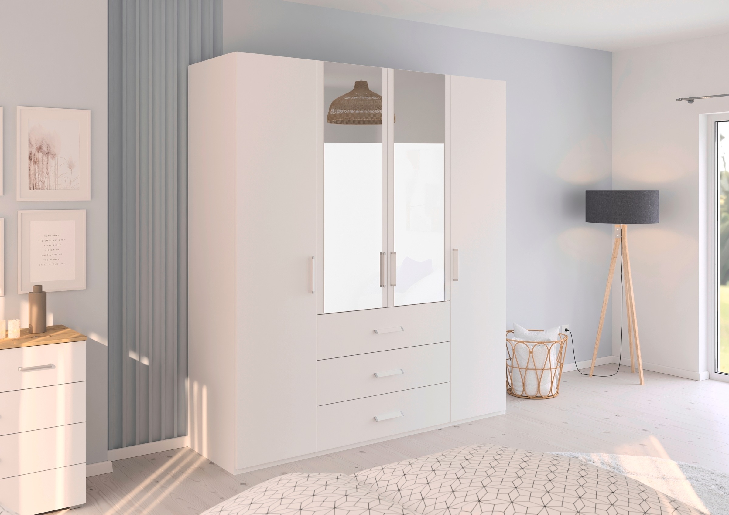 rauch Drehtürenschrank »Kleiderschrank Schrank Garderobe Schlafzimmerschrank EVELYN«, (in 2 Höhen 197 oder 210 cm erhältlich), in elegantem Stil mit Schubladen 3 Breiten und 2 Höhen MADE IN GERMANY