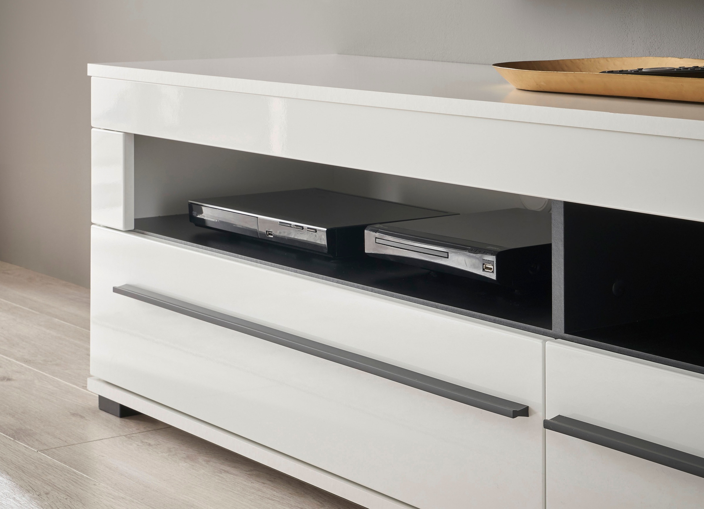 INOSIGN Wohnwand »Cantara, moderne Anbauwand, Wohnzimmer-Set, in Eiche Evoke oder Weiß«, (Set), enthält eine Vitrine, ein Lowboard und zwei Wandboards