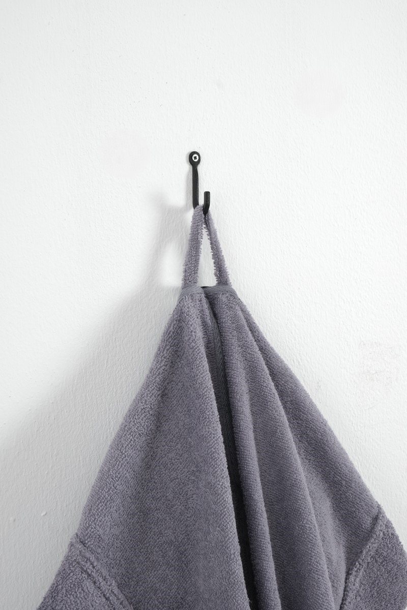 Bruno Banani Damenbademantel »Clement, ideal für Sauna & Spa, Hotelbademantel, Morgenmantel«, (1 St.), 100% Baumwolle, einfarbig, glänzende Streifen-Bordüre, Taschen, XS-3XL