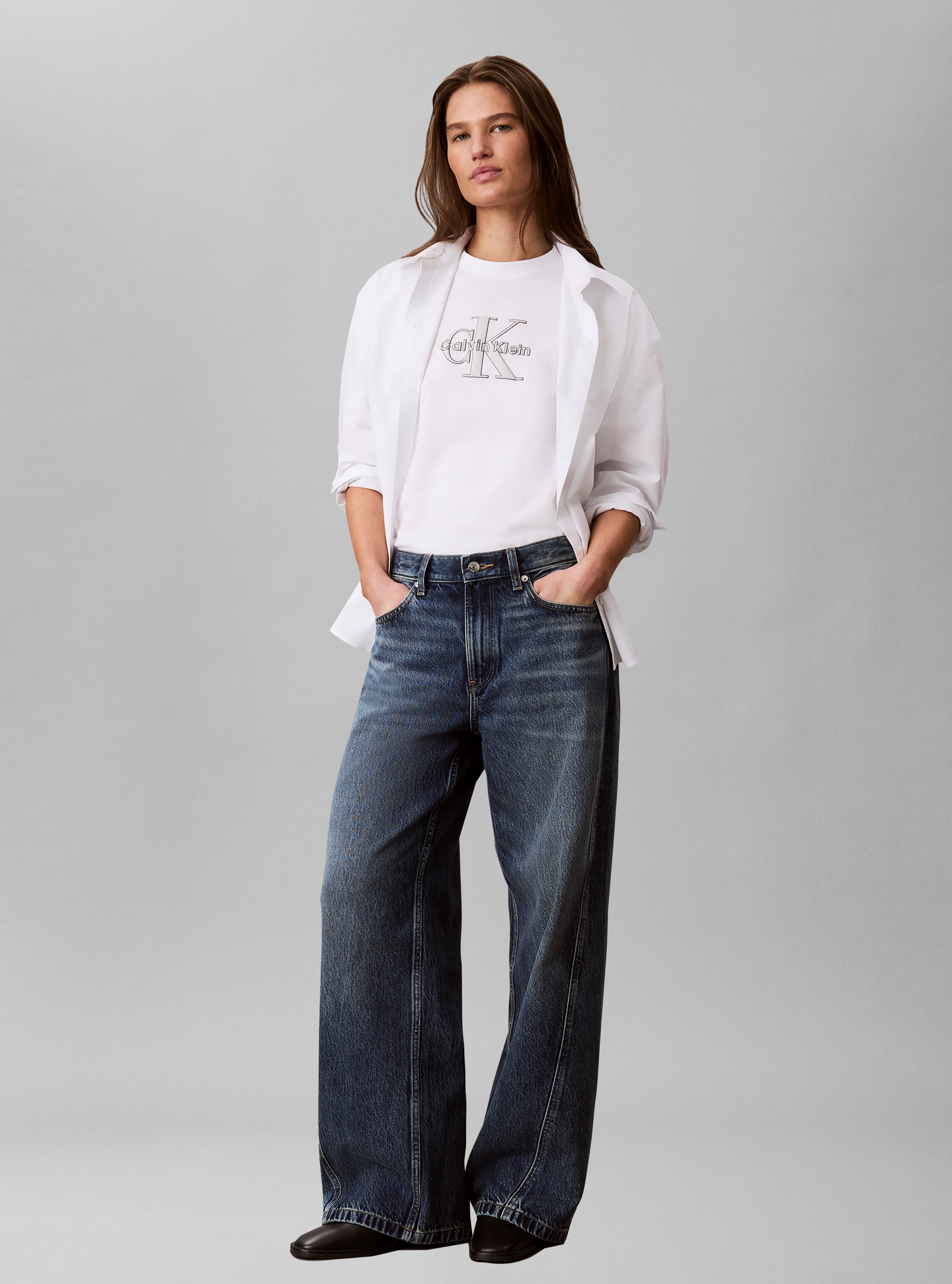 Calvin Klein Jeans T-Shirt Glitzer Logo, Regular Fit, Rundhalsausschnitt