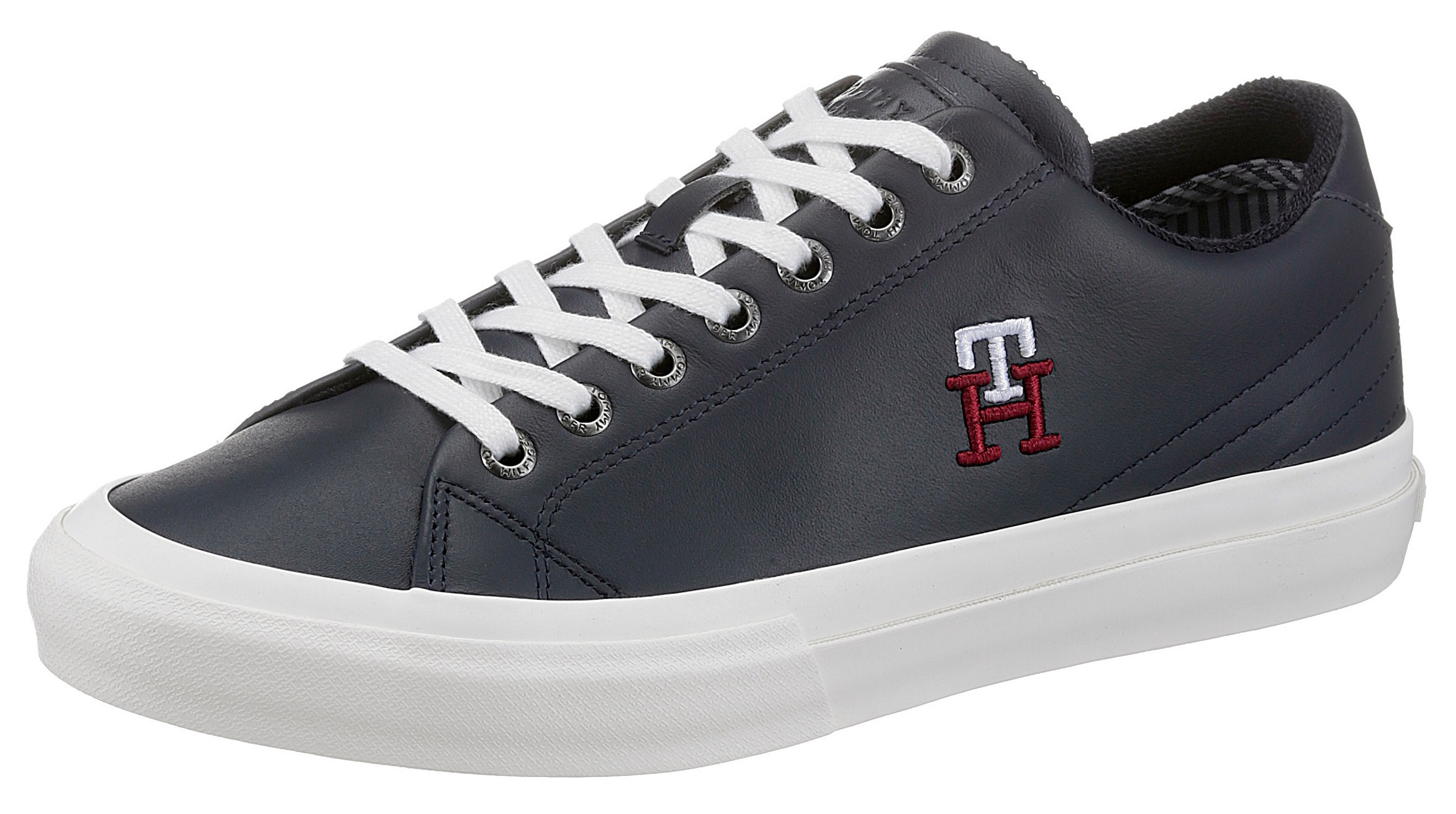 Tommy Hilfiger Sneaker »TH HI VULC STREET LOW LEATHER«, mit gestickten Logo-Initialen kaufen