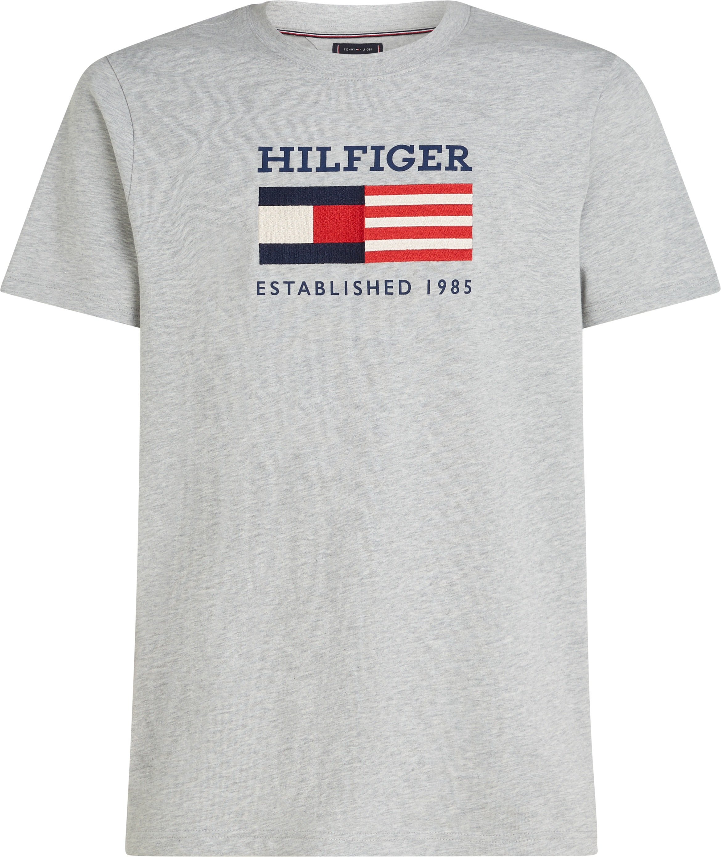Tommy Hilfiger T-Shirt »AMERICANA MONOTYPE FLAG BOX TEE«, Mit markanter Stickerei