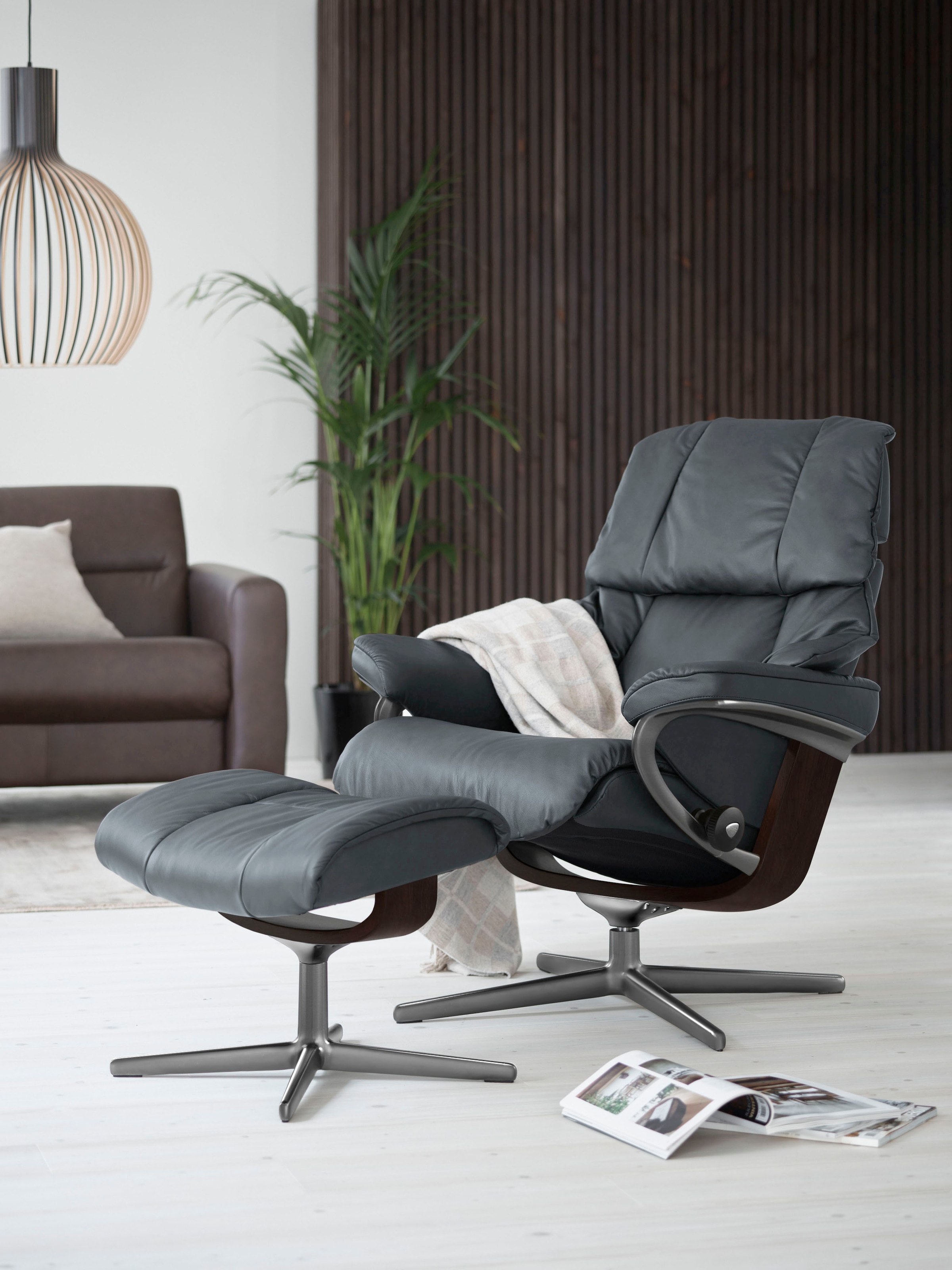 Stressless® Relaxsessel »Reno«, mit Cross Base, Größe S, M & L, Holzakzent günstig online kaufen