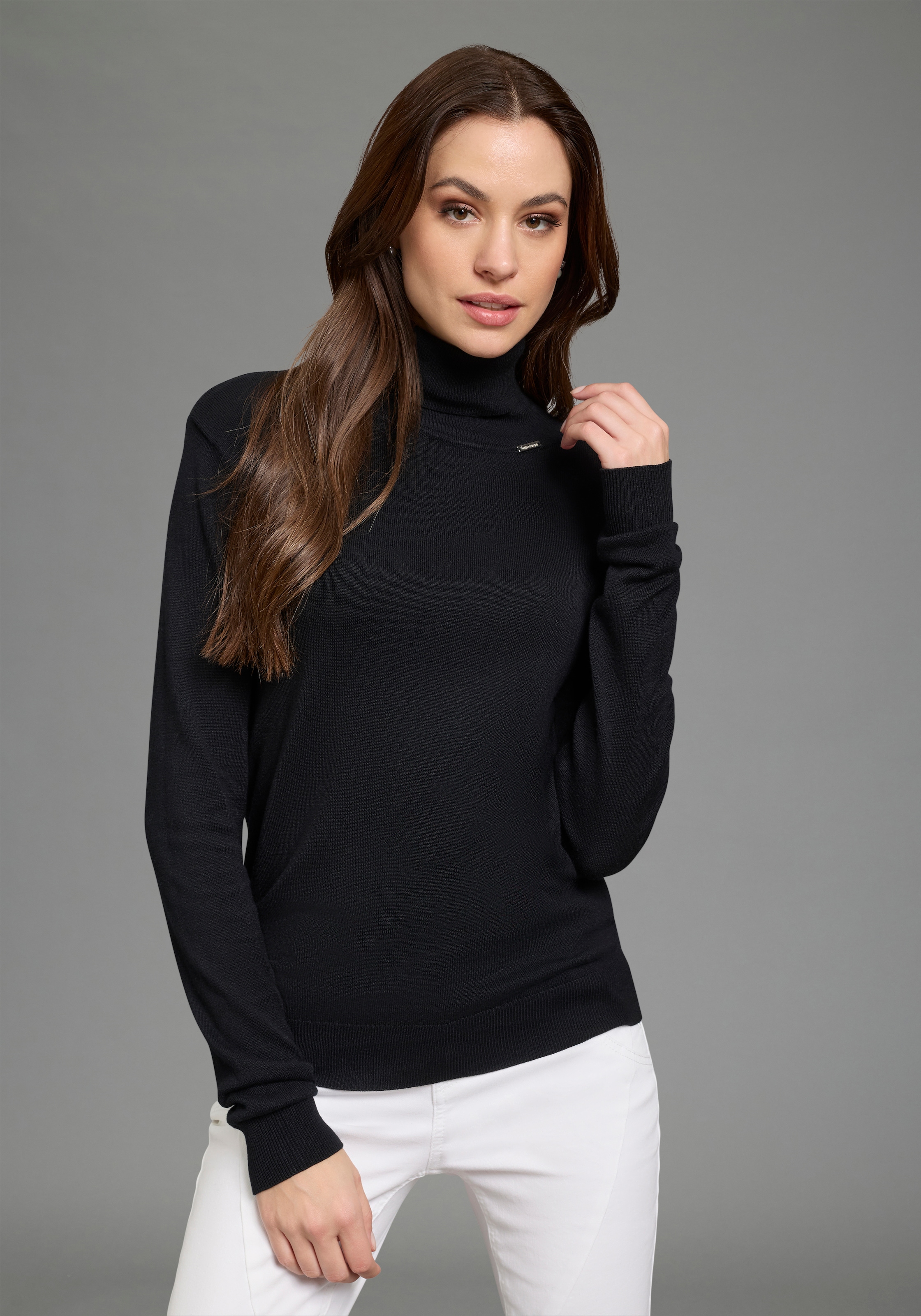 Bruno Banani Rollkragenpullover mit Metalllogo