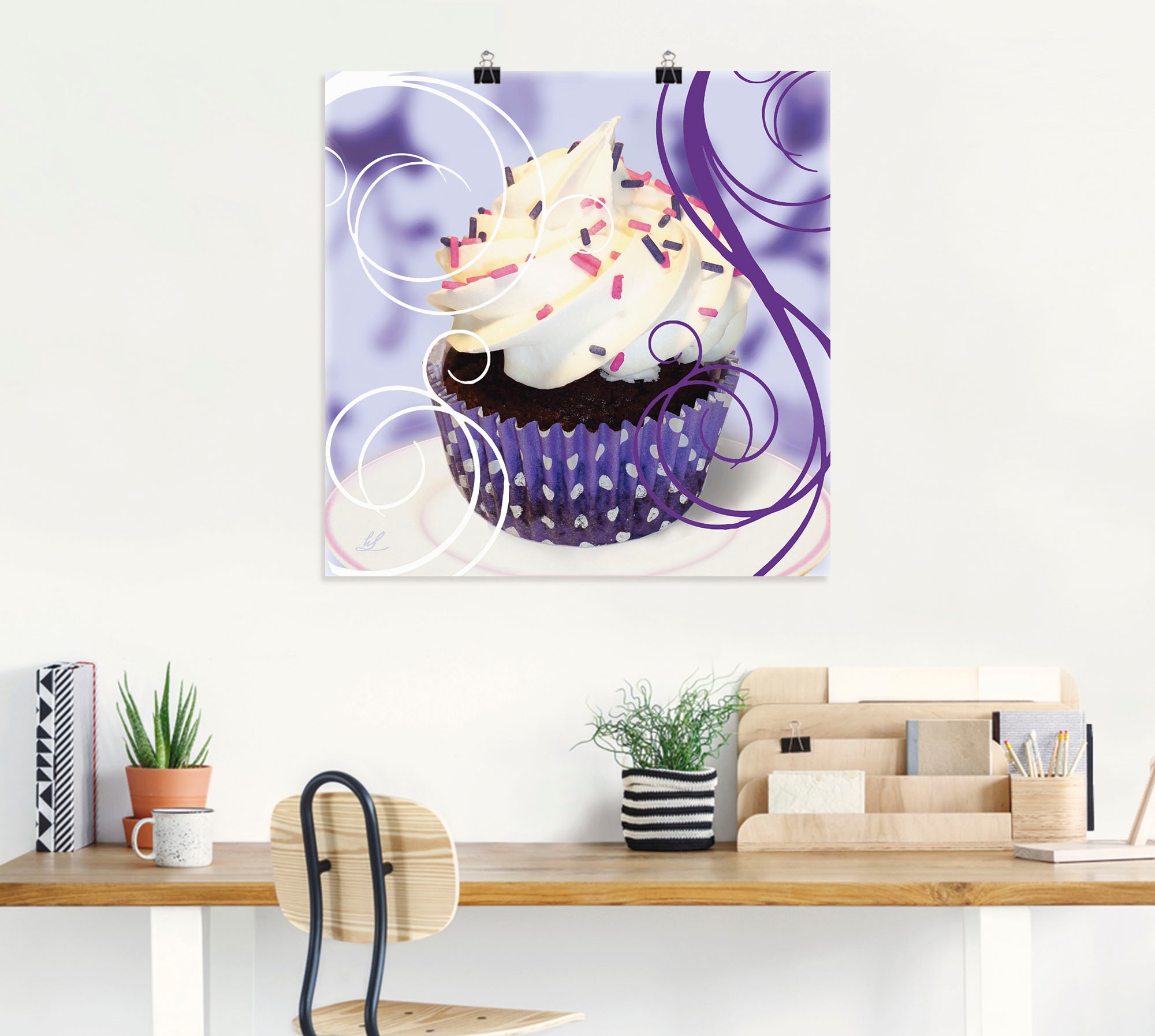 Artland Wandbild »Cupcake auf violett - Kuchen«, Süßspeisen, (1 St.), als Poster, Wandaufkleber in verschied. Größen