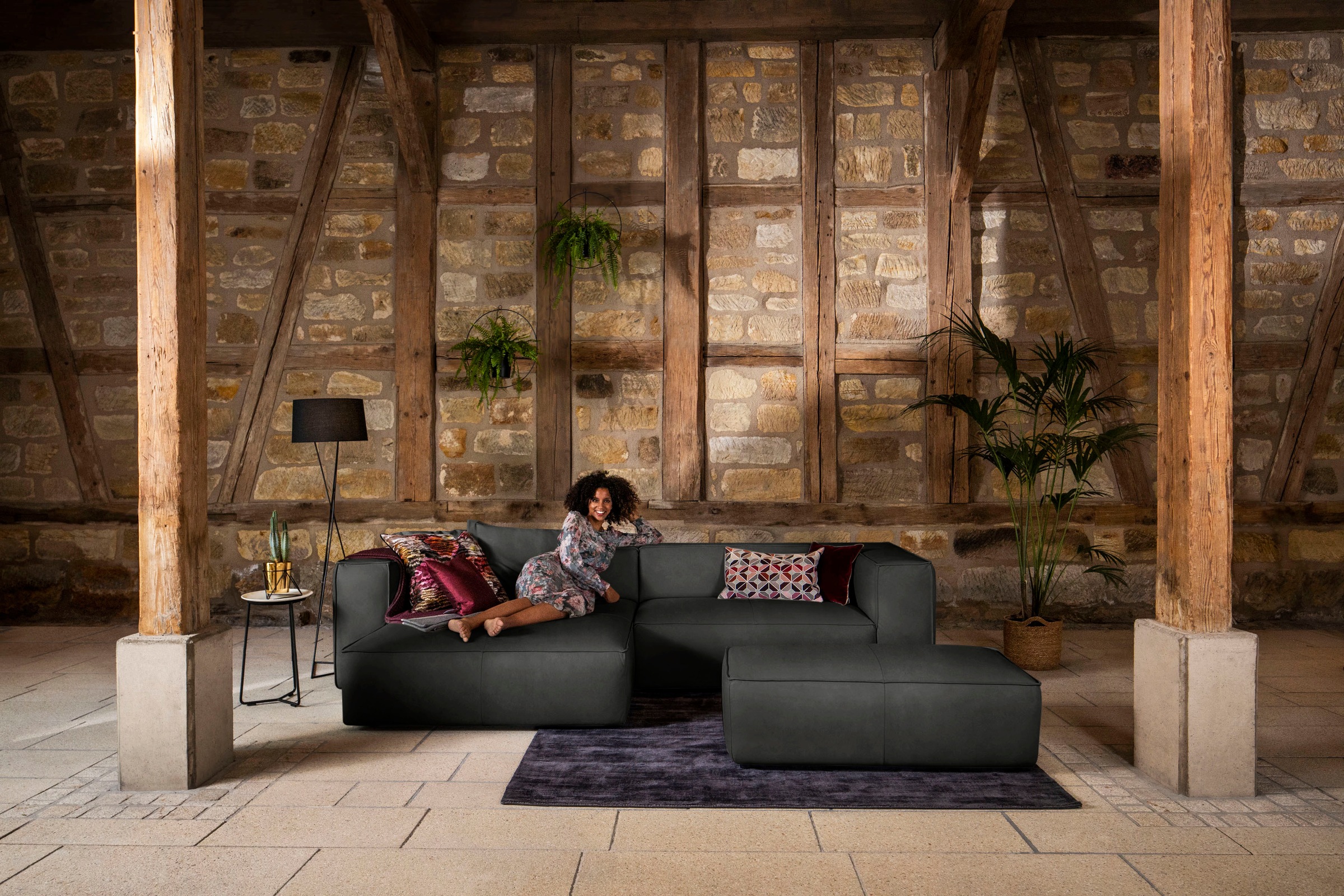 W.SCHILLIG Ecksofa »around-the-block« inklusive Hocker, mit eleganter Biese günstig online kaufen