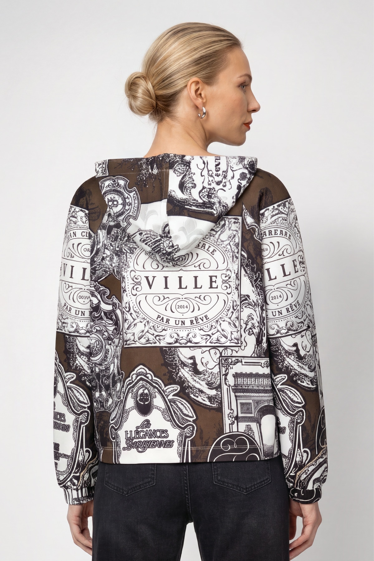 Monari Sweatshirt »Sweatshirt Emblem allover«, Regular fit mit Kapuze

