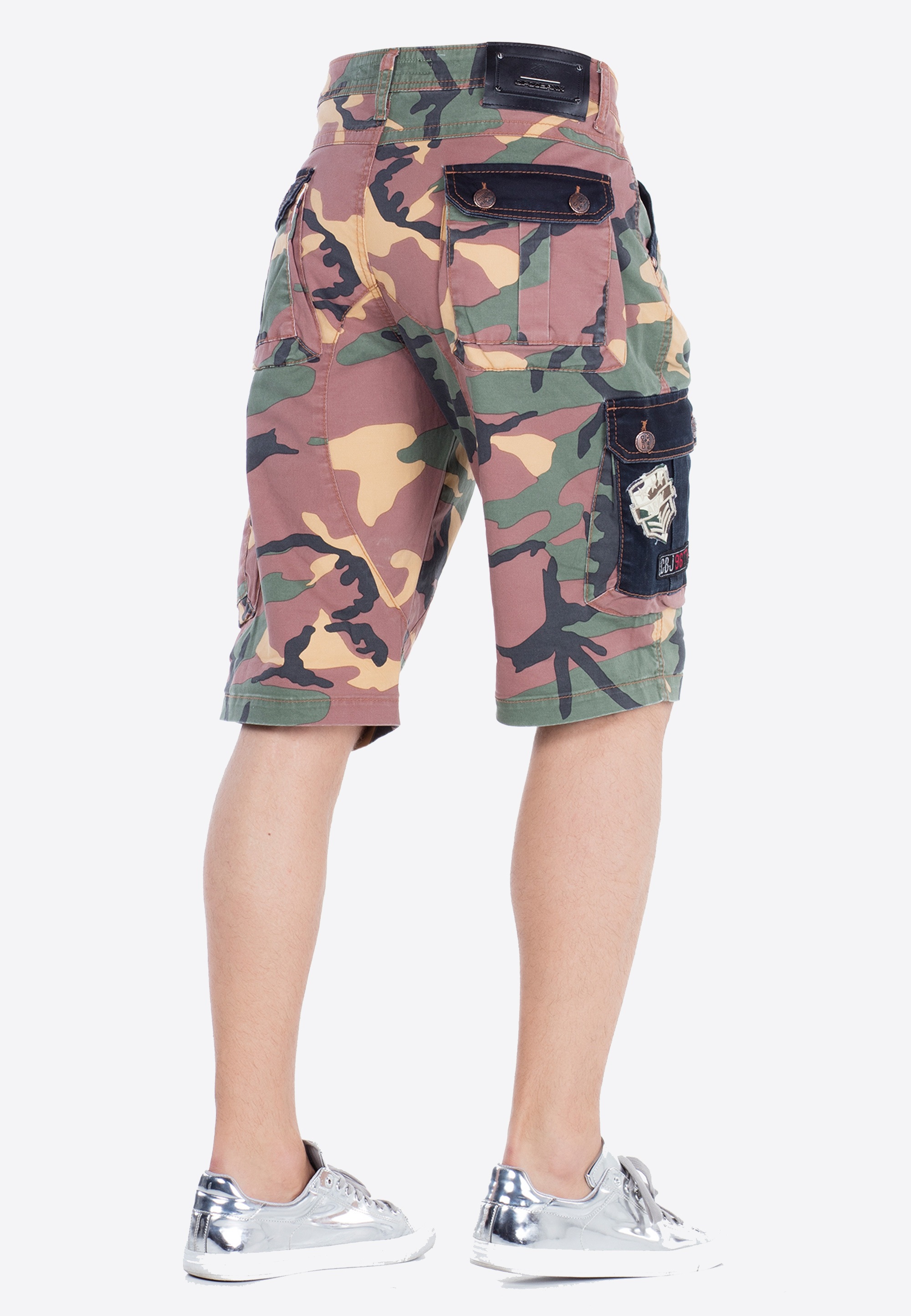 5. Bild von Cipo & Baxx Shorts, im auffälligen Design