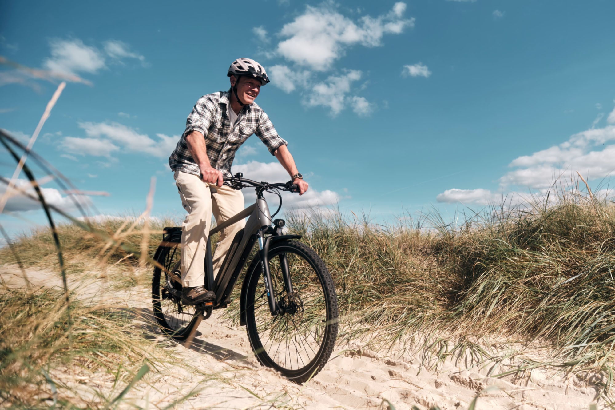 FISCHER Fahrrad »TERRA 2.2 459 55« 8 Gang Shimano ACERA Schaltwerk Heckmotor mit Akku-Ladegerät;mit Werkzeug, 