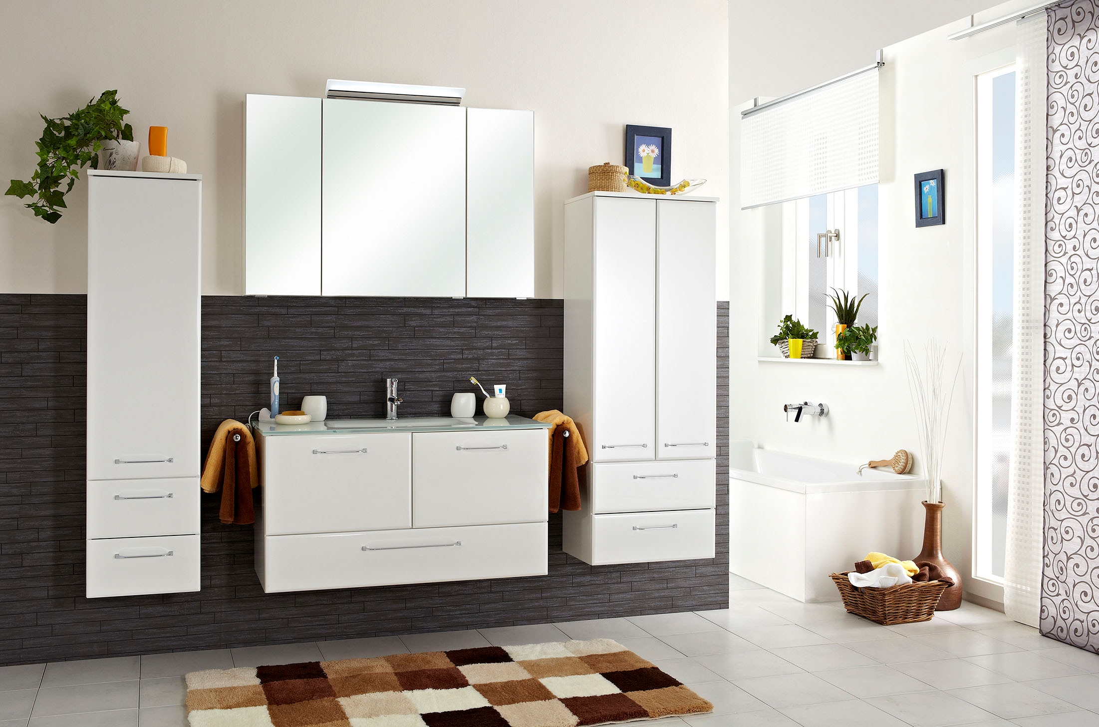 Saphir Midischrank »Quickset Badschrank 50 cm breit, 2 Türen, 2 Schubladen, 2 Einlegeböden« Badezimmer-Midischrank inkl. Türdämpfer, Griffe in Chrom glänzend