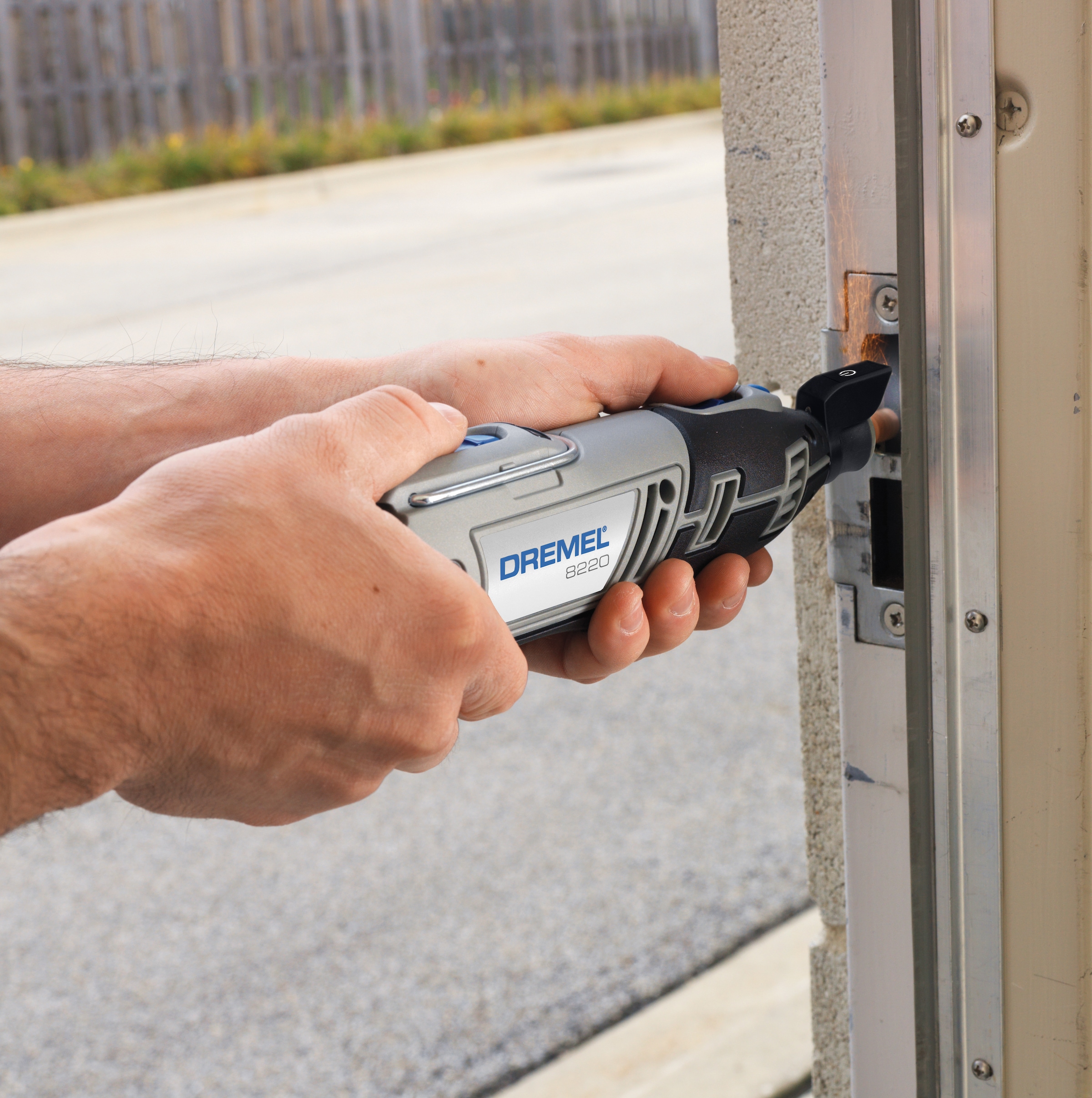 DREMEL Akku-Multifunktionswerkzeug »DREMEL® Platin-Edition 8220-5/65«, 5x Vorsatzgeräte, 65x Zubehör, inkl. 2x 12V Akku und Ladegerät