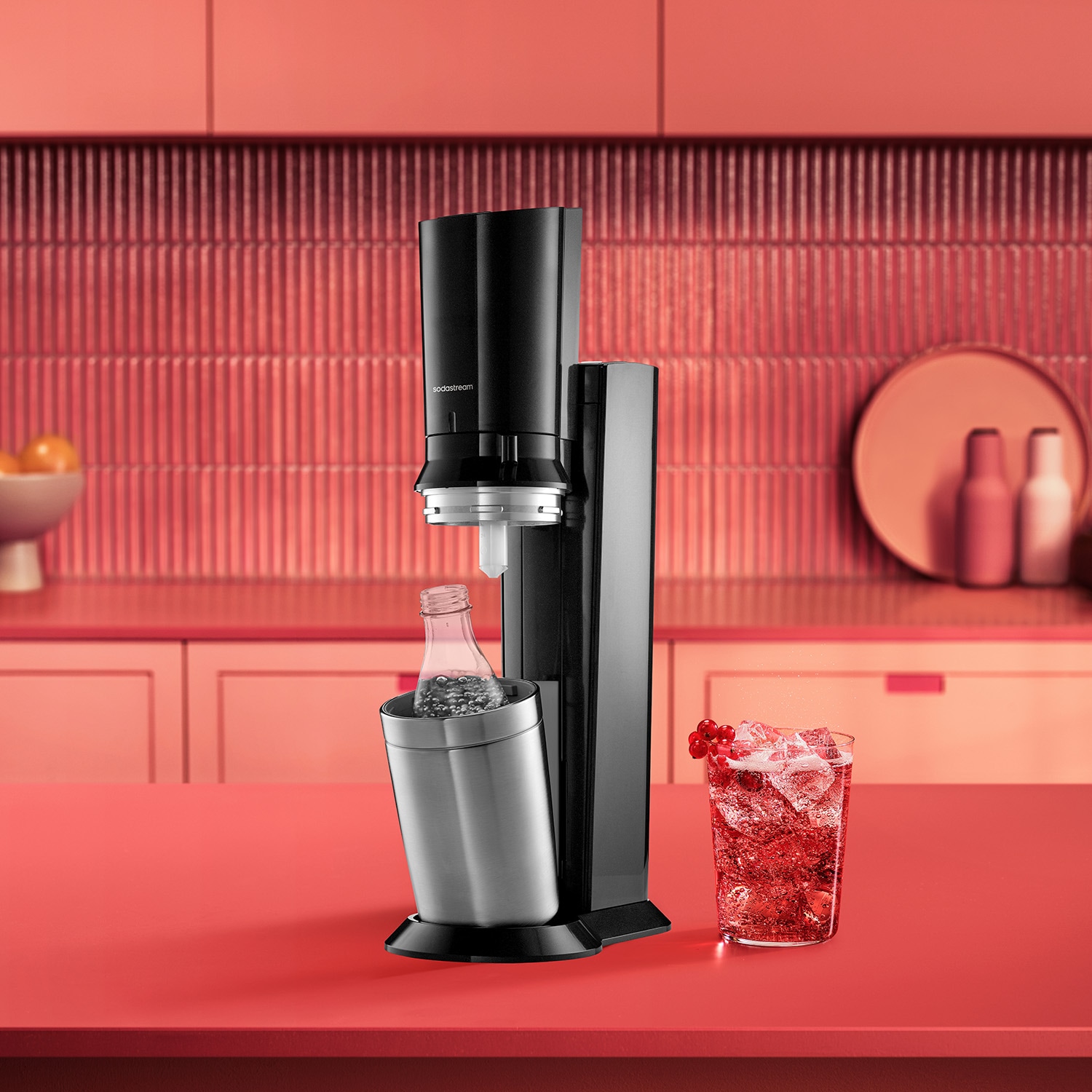 SodaStream Wassersprudler »CRYSTAL 3.0 Wassersprudler titan, Vorteilspack« 3 Glaskaraffen inklusive, ideal für Mehrpersonenhaushalte