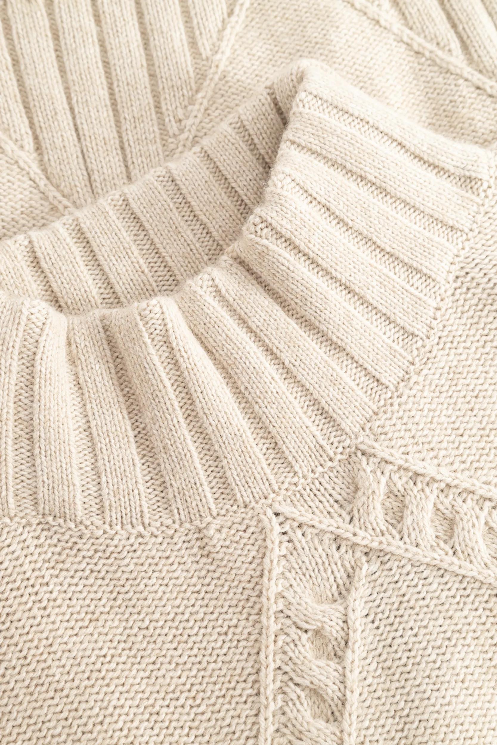 JOOP! Stehkragenpullover »Konfia« Rautenmuster mit integrierten Zopfstrickdetails, breite Rippbündchen