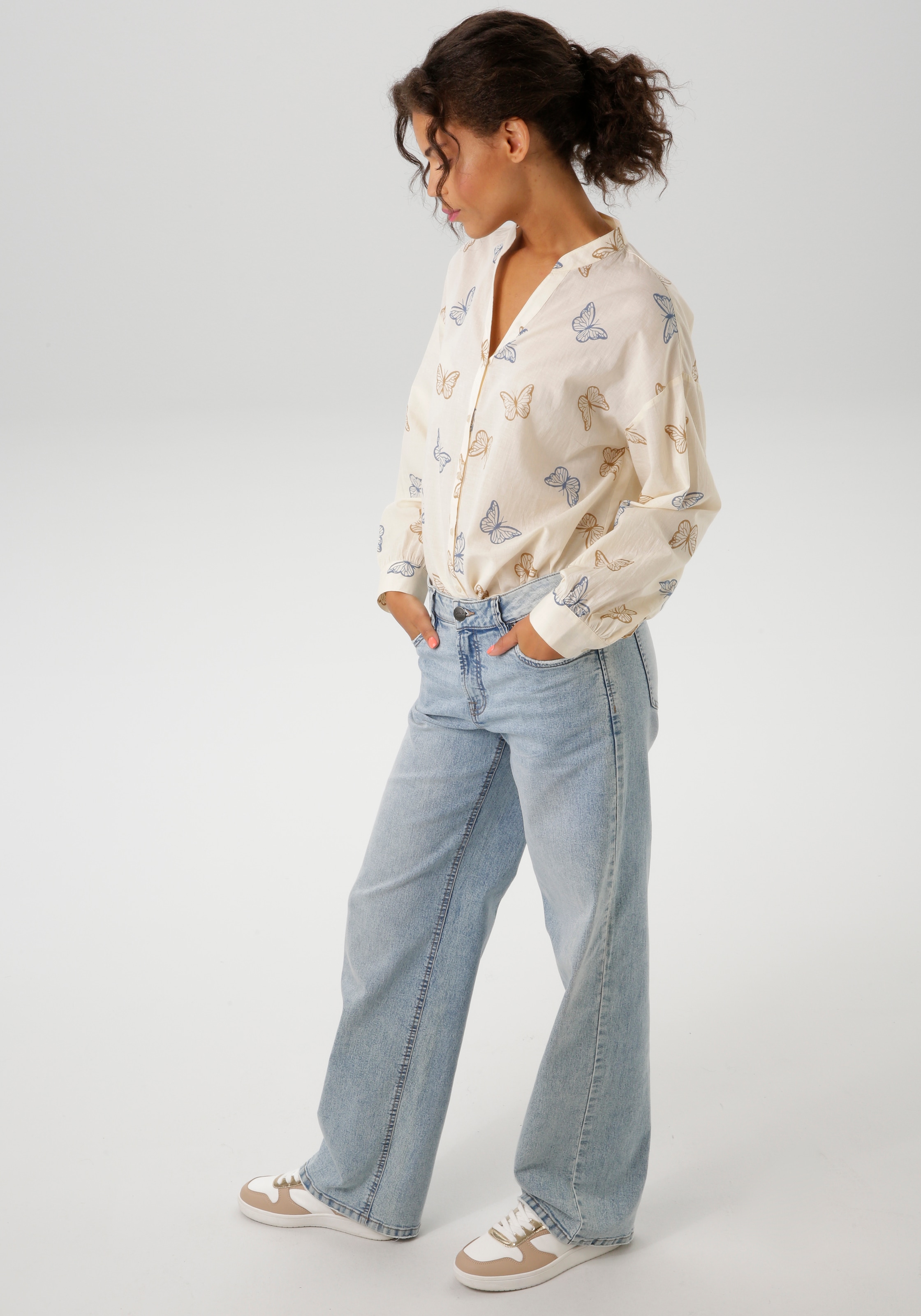 Aniston CASUAL Straight-Jeans mit trendig weitem Bein