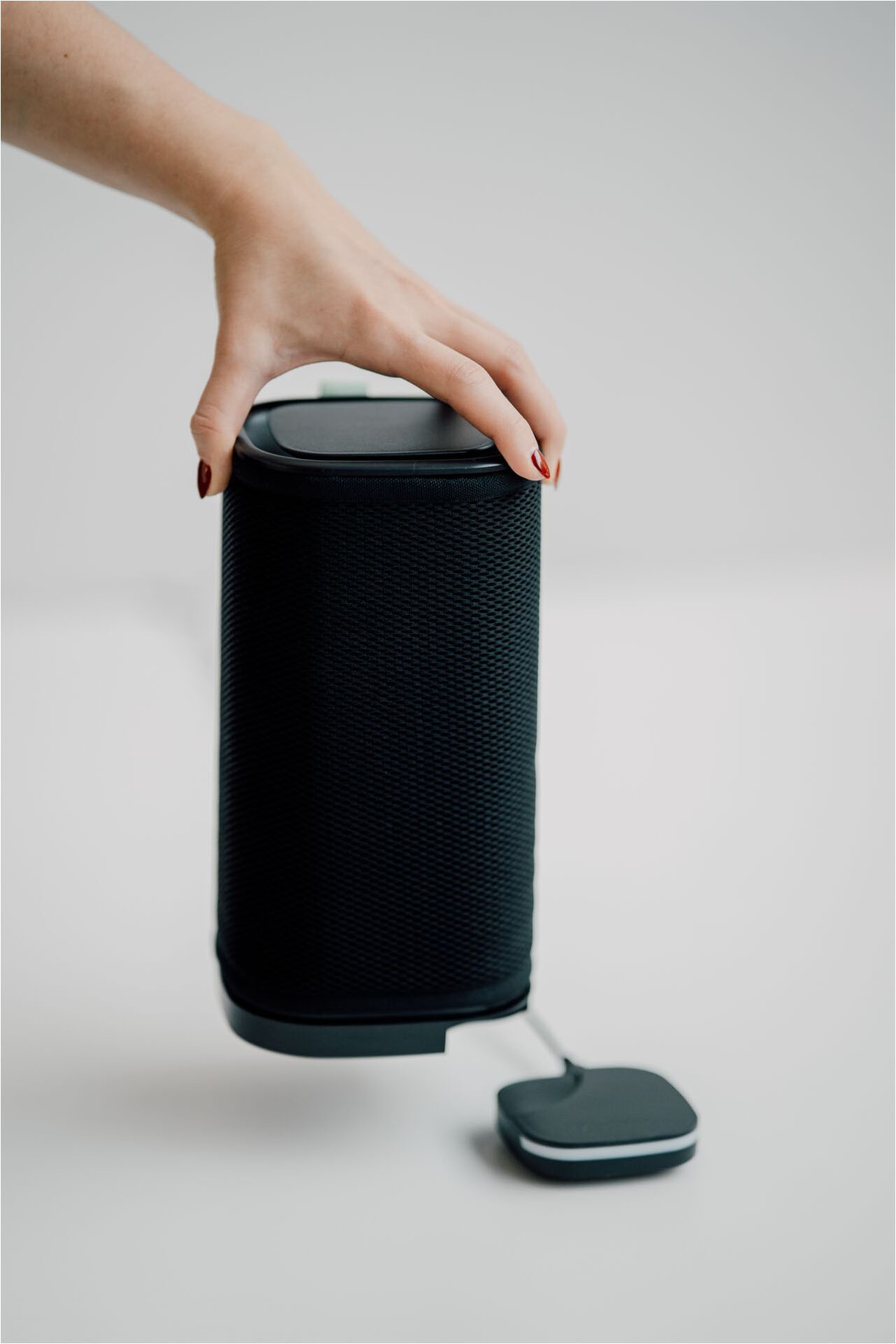 Vitesy Luftreiniger »Eteria – Smarte Filtertechnologie für reine Raumluft«, für 20 m² Räume, Waschbarer Filter, Beseitigt Mikroben, Schimmel, VOCs und Viren