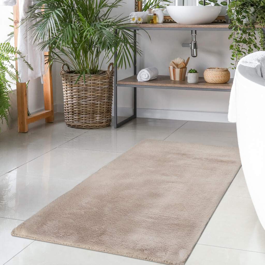 Carpet City Badematte »Topia Mats, Badteppich uni«, rutschhemmend beschichtet, strapazierfähig, Hochflor, Kaninchen Haptik, Polyester, Badezimmerteppich, waschbar