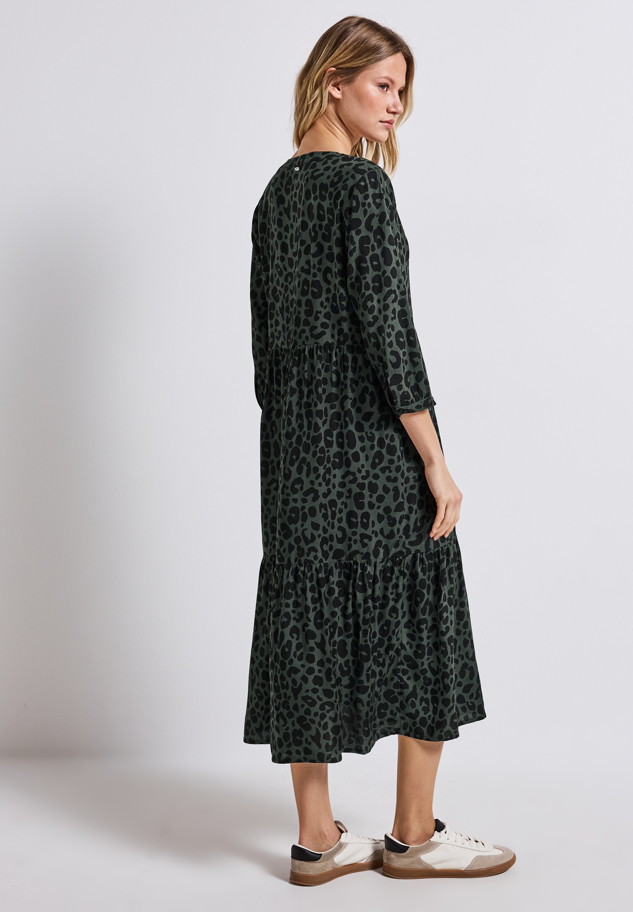 STREET ONE Volantkleid, 3/4-Arm und mit Animal-Print