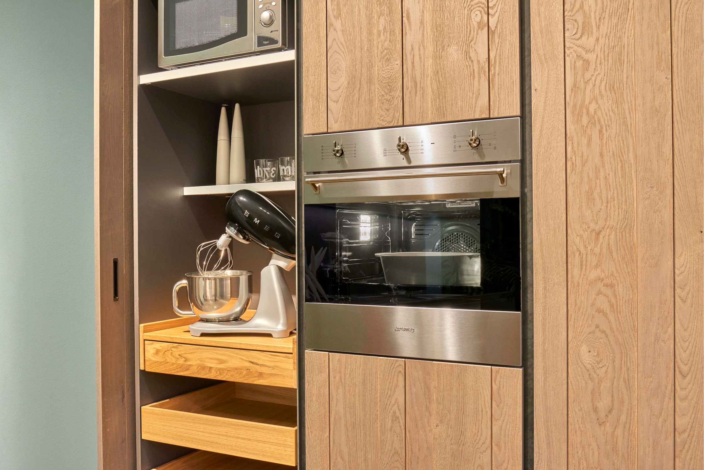 Smeg Küchenmaschine »SMF02BLEU Schwarz«