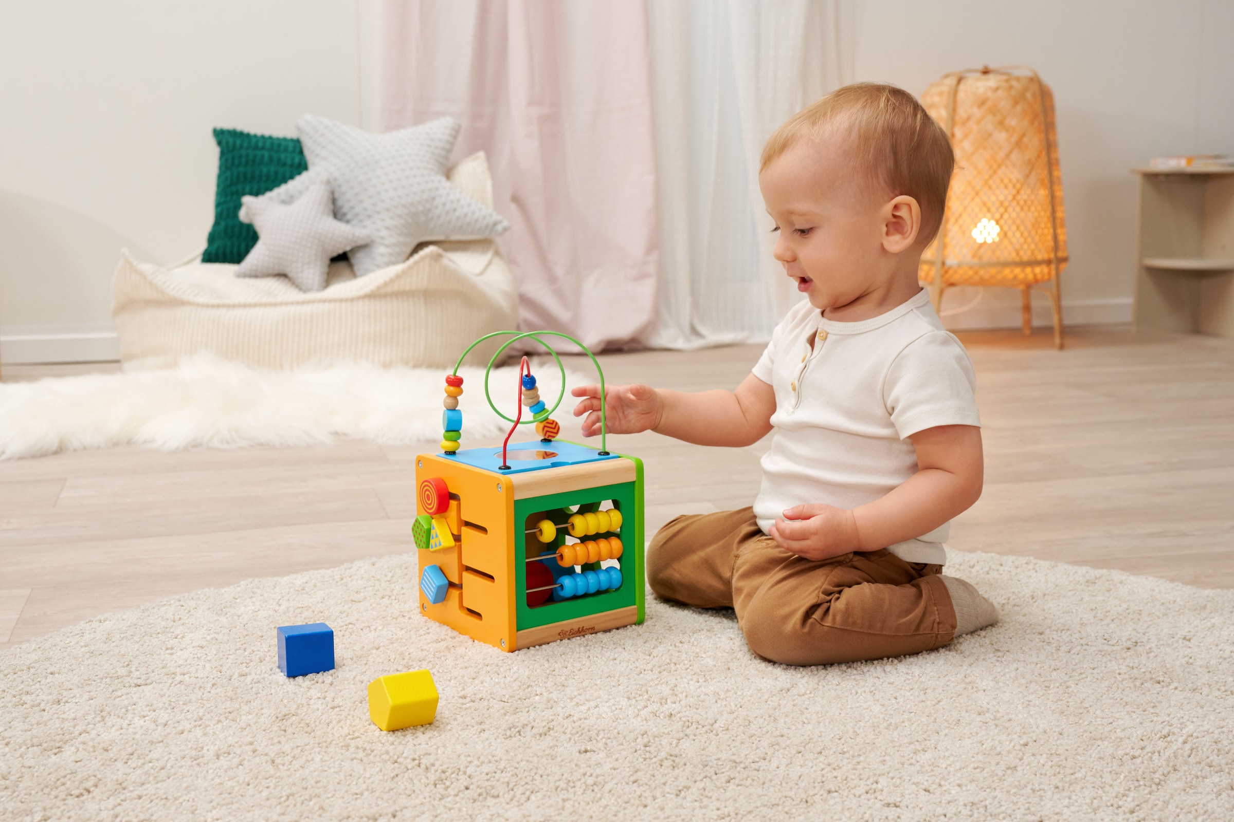 Eichhorn Motorikwürfel »Kleiner Spiel- und Lernwürfel« mit abnehmbarer Motorikschleife