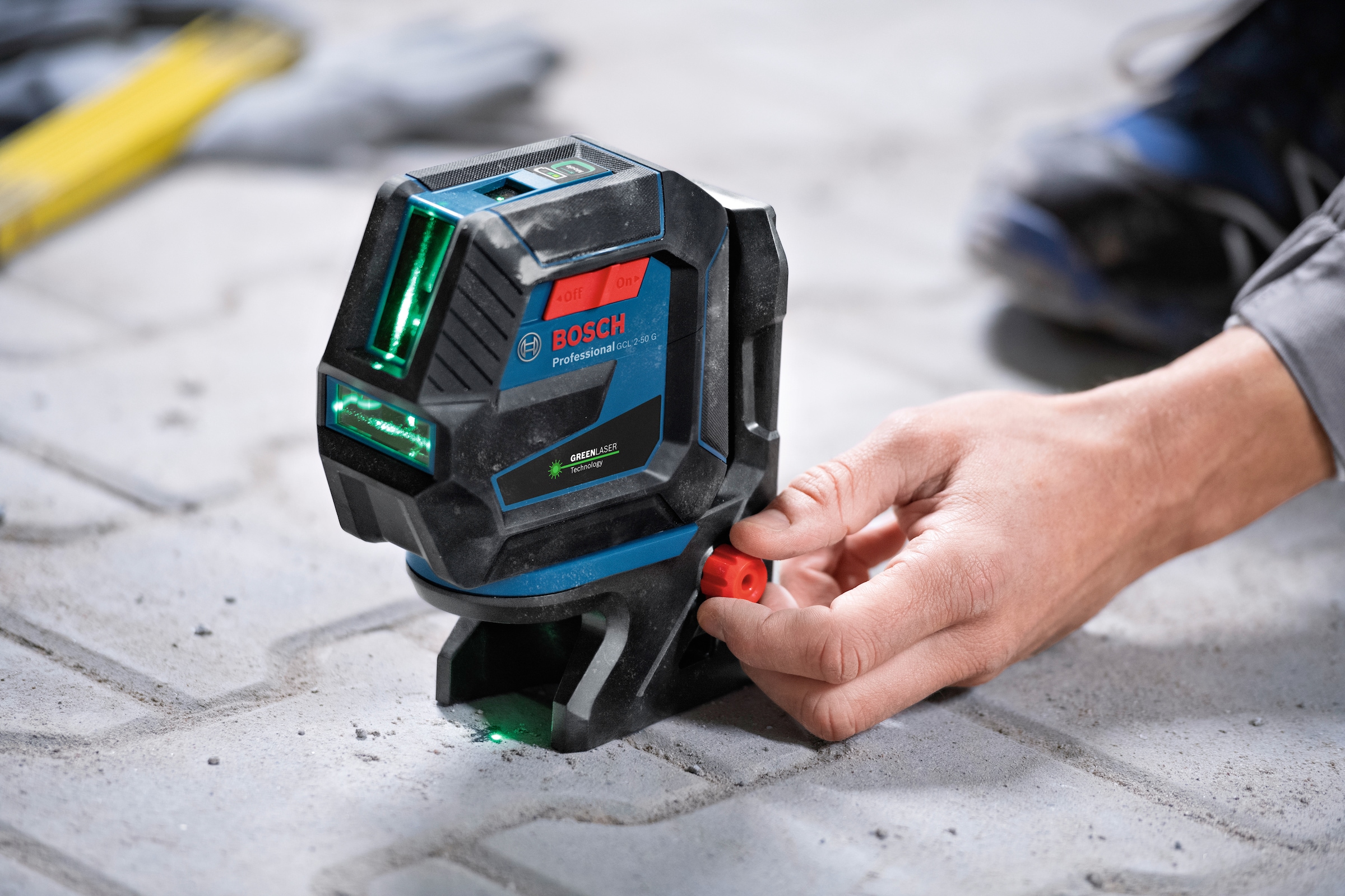 Bosch Professional Punkt- und Linienlaser »GCL 2-50 G Professional«, Staub- und Spritzwasserschutz IP64, für Laser-Empfänger LR 7