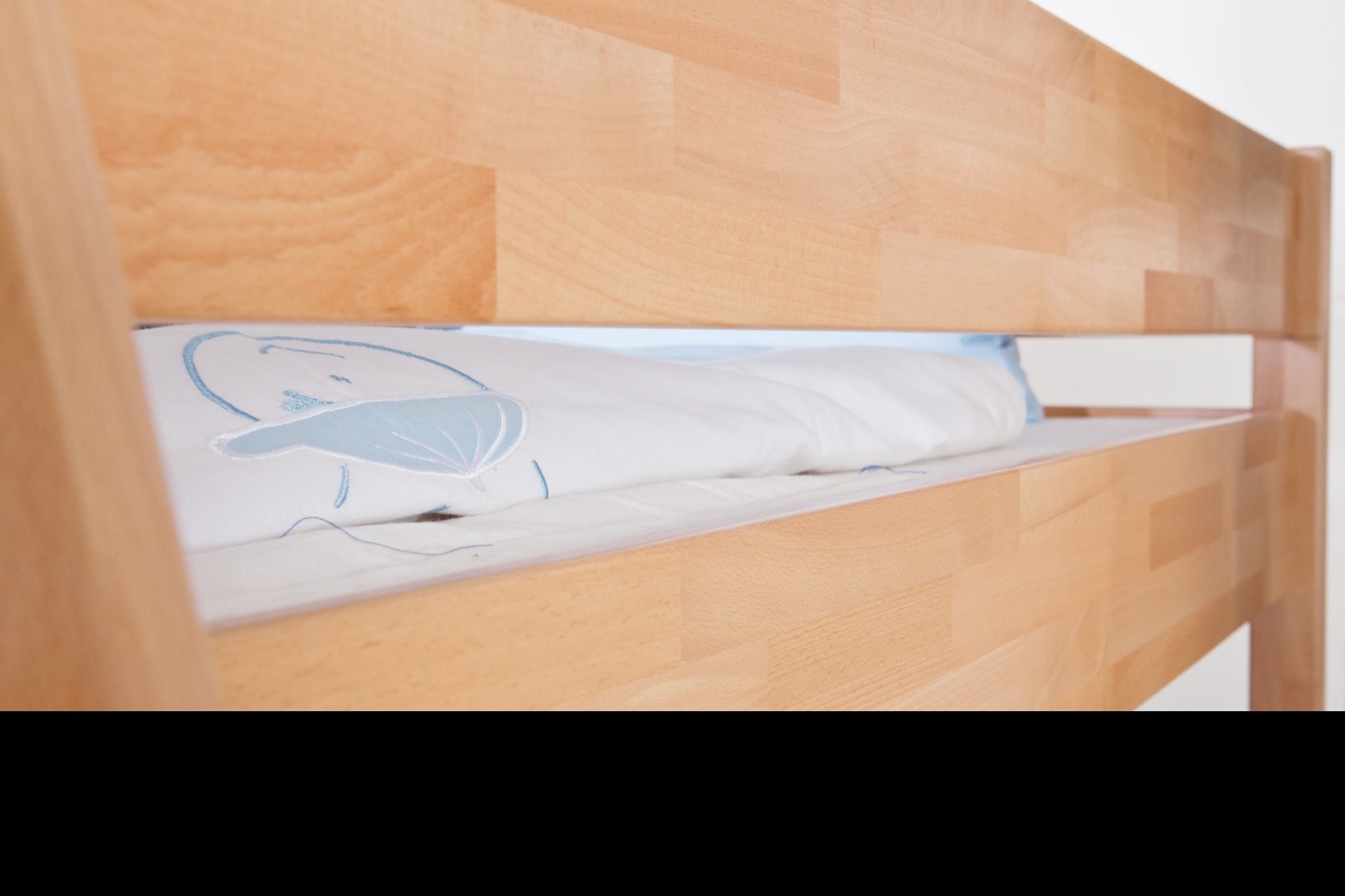 Relita Etagenbett »Stefan«, inkl. Rolllattenrost, mit Leiter u. Absturzschutz, Textil-Set, Buche