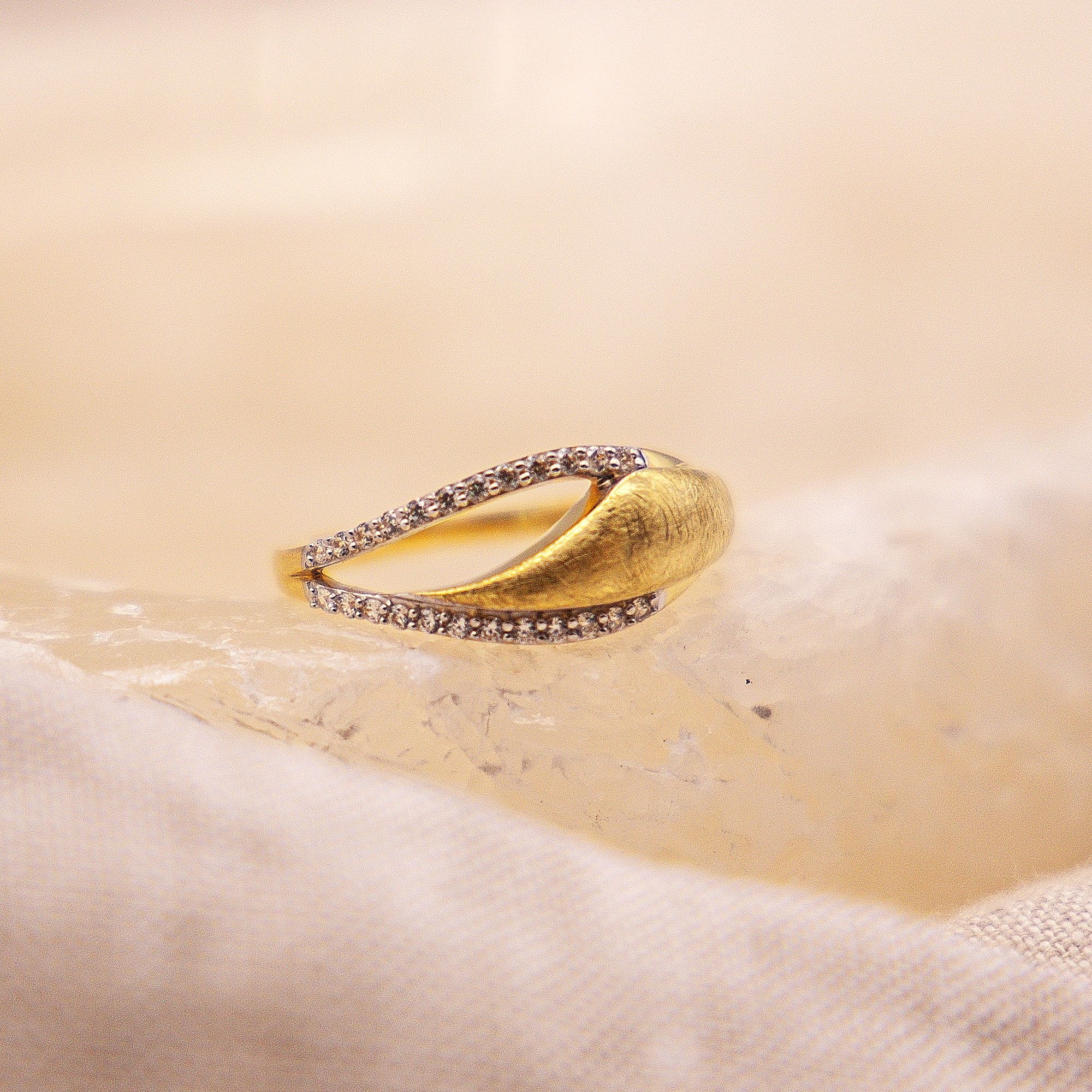 Fascination by Ellen K. Fingerring »585 Gold zweifarbig mit 24x Zirkonia weiß«