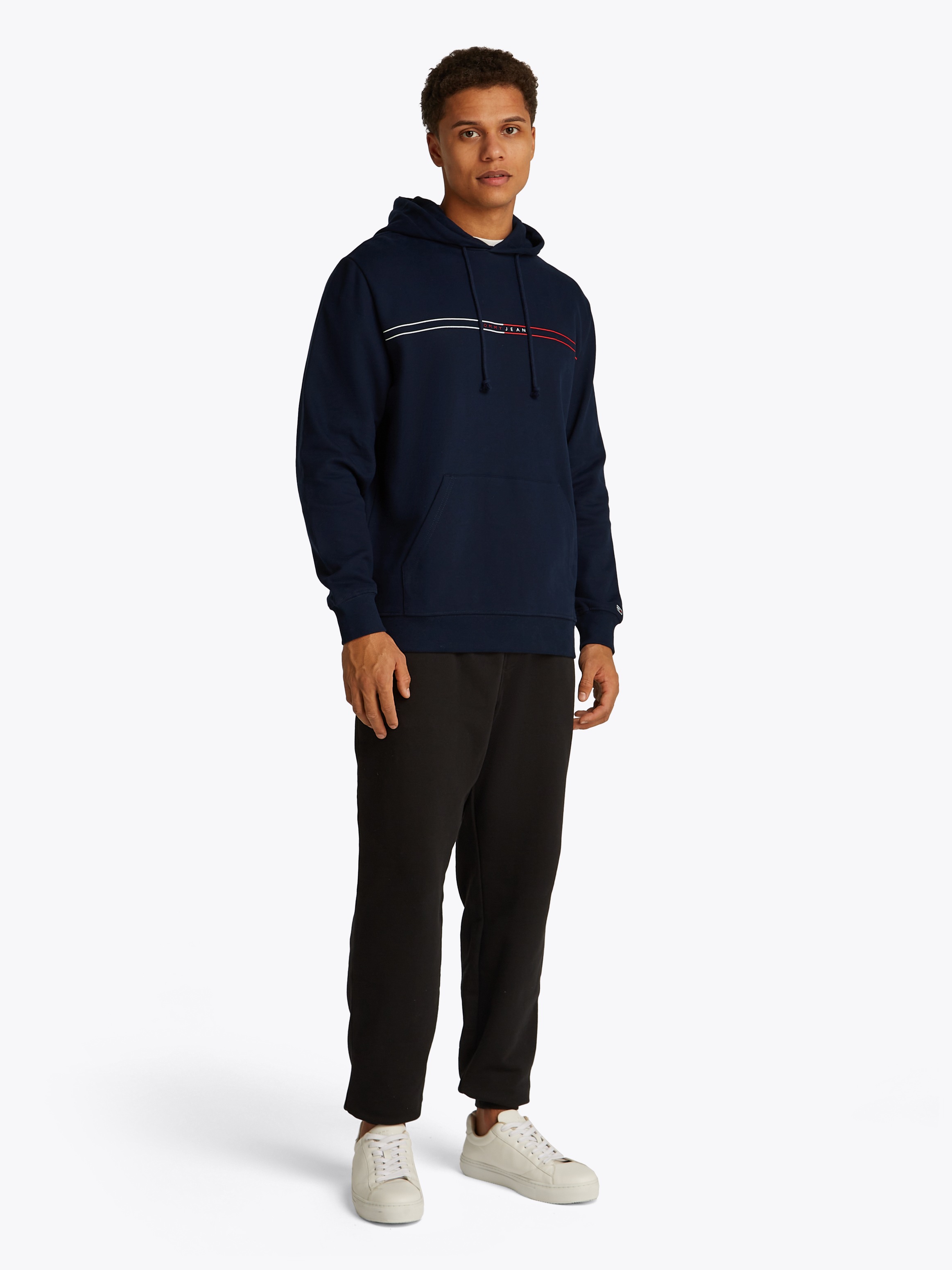 Tommy Jeans Kapuzensweatshirt »TJM REG ENTRY GRAPHIC HOODIE EXT«, mit mehrfarbigen Print