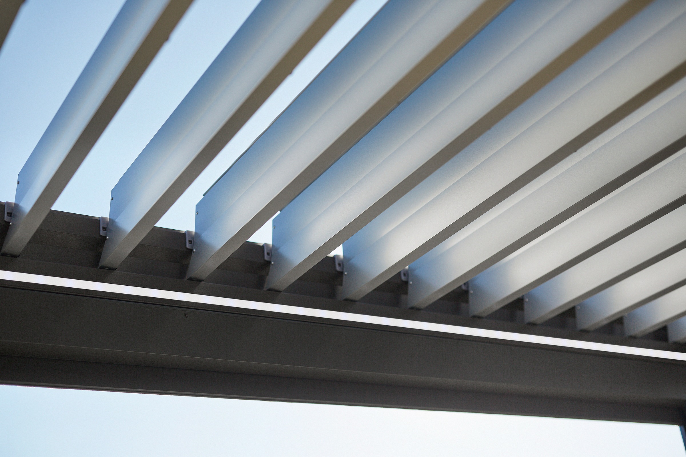 Biohort Pergola »3,5x3 m, verschiedene Farben« 367,5x312x264 cm, ausgezeichnet mit dem Red Dot Design Award