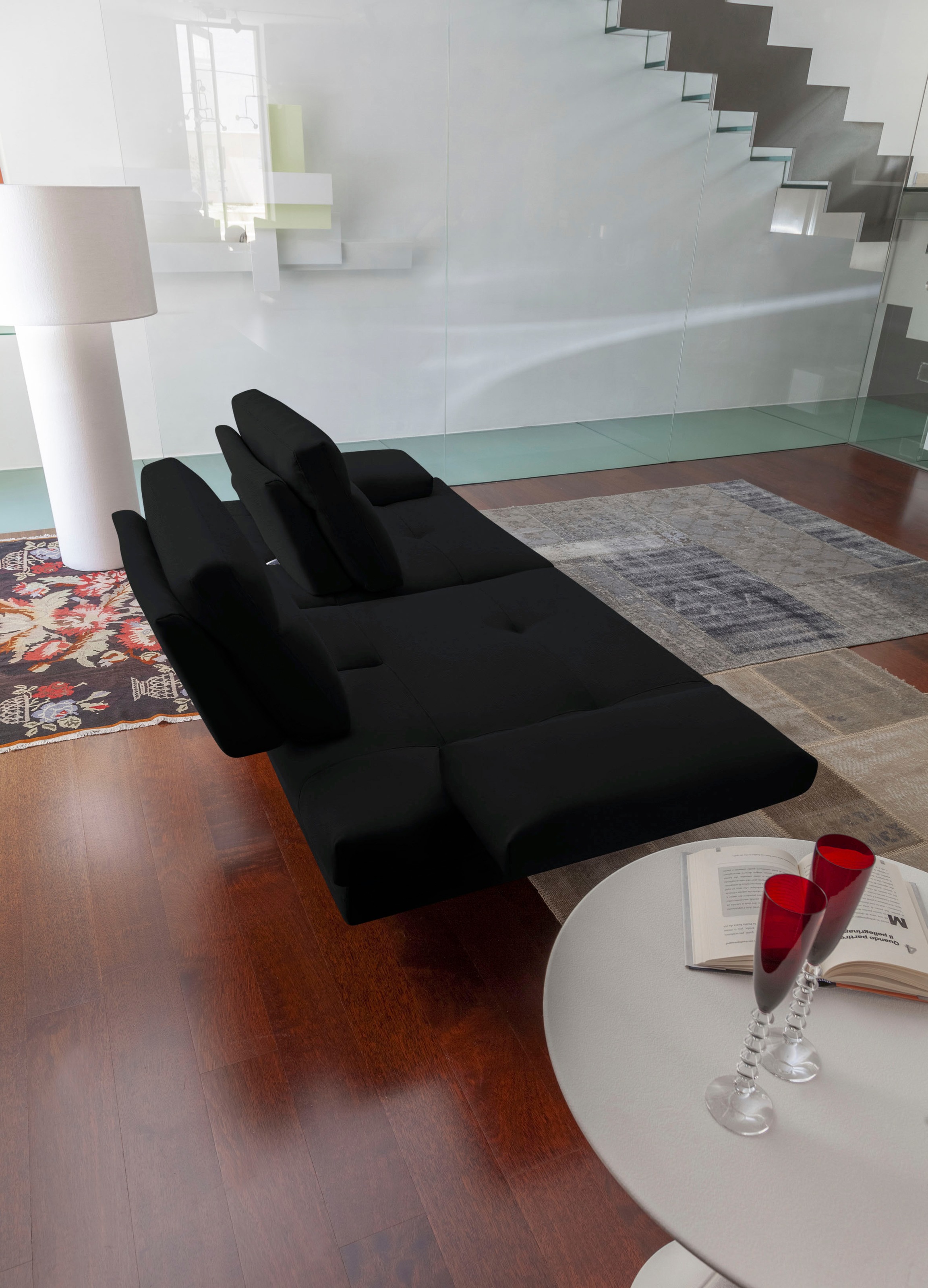 CALIA ITALIA 3,5-Sitzer »Toby Wing, italienisches Designsofa, super bequem, Megasofa«, inkl. Sitztiefenverstellung und Armteilfunktion, Füße in Schwarz matt