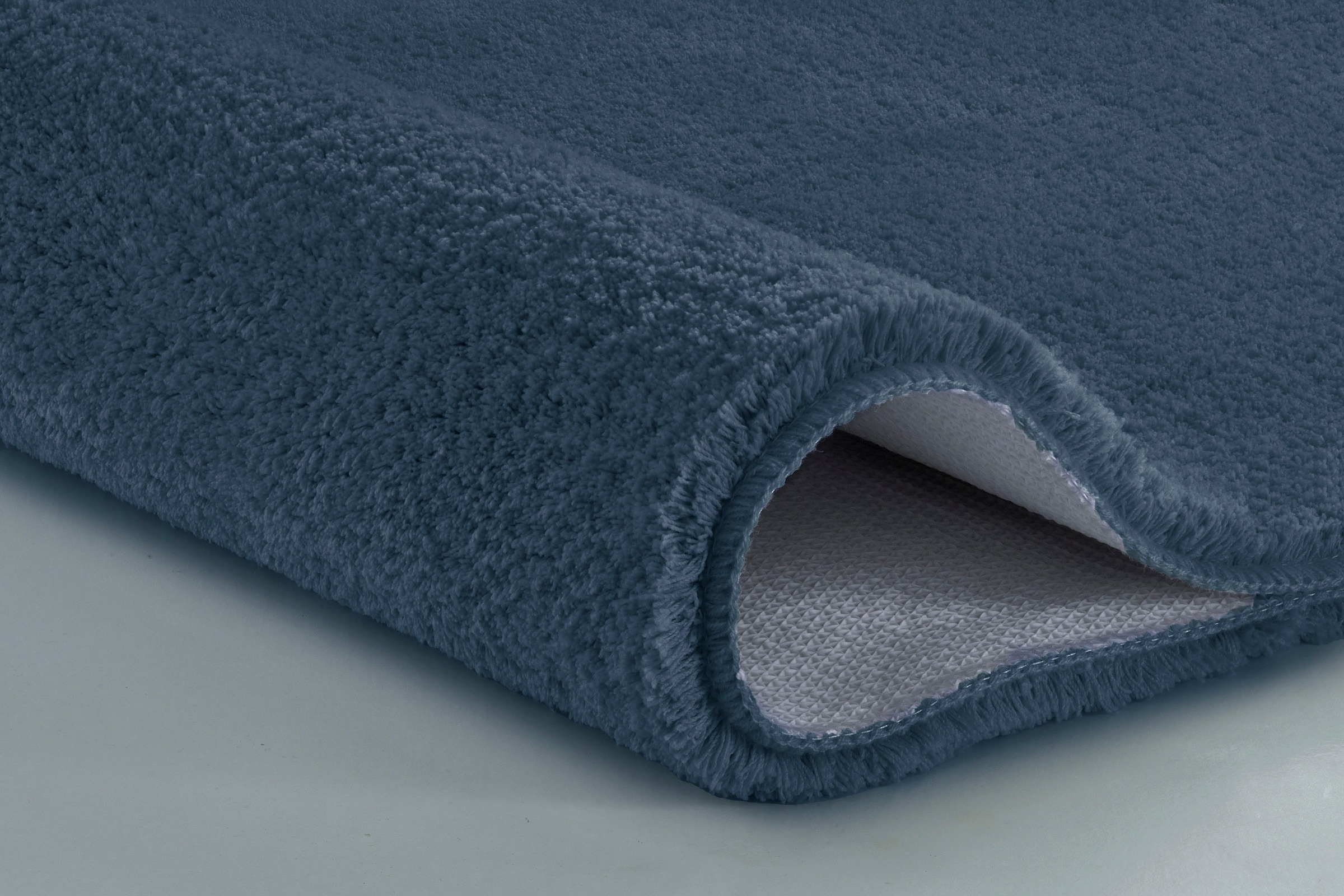 Kleine Wolke Badematte »Marco«, rutschhemmend beschichtet, fußbodenheizungsgeeignet, Badteppich, Uni Farben
